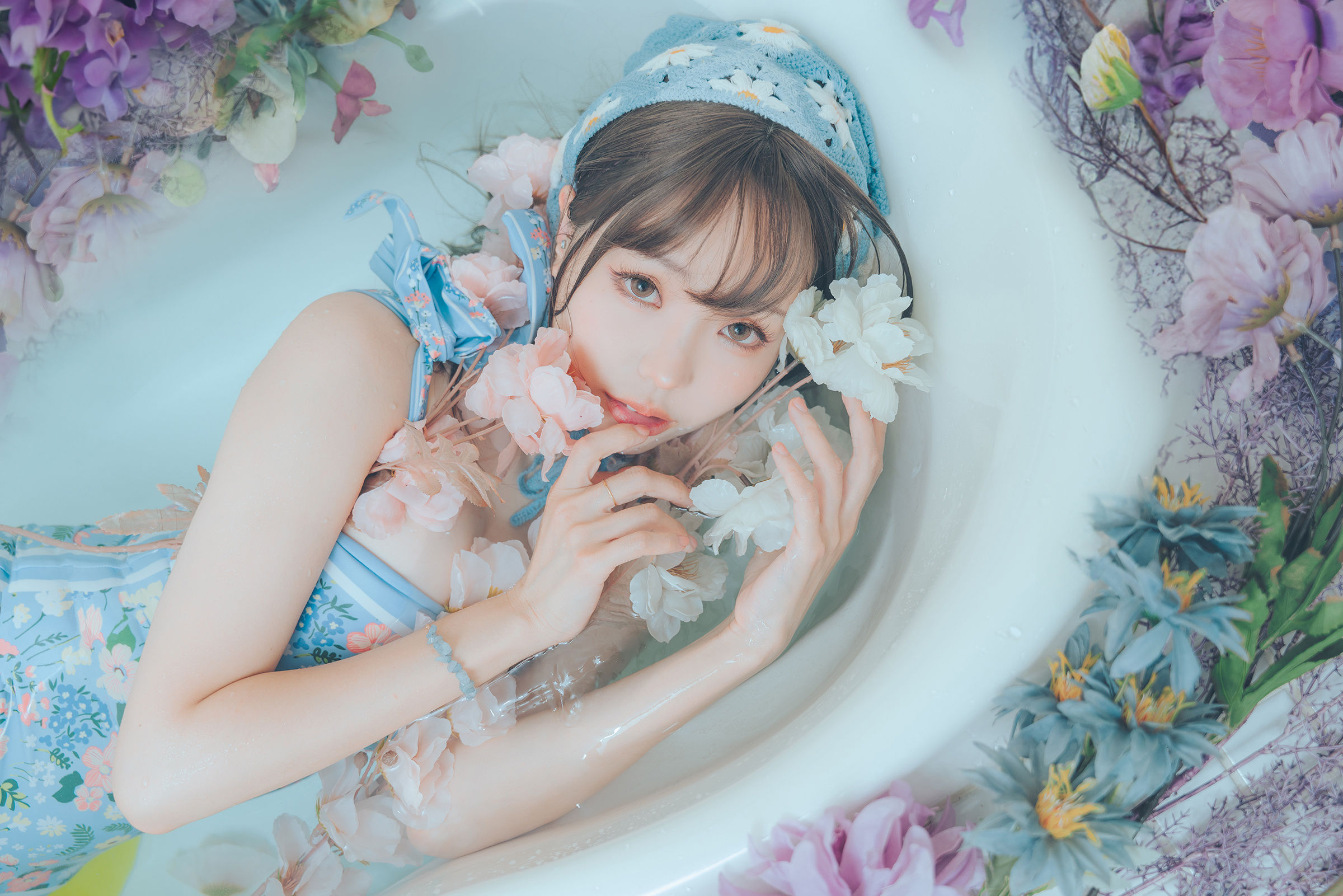 Ely_eee(ElyEE子) - 復古水藍花