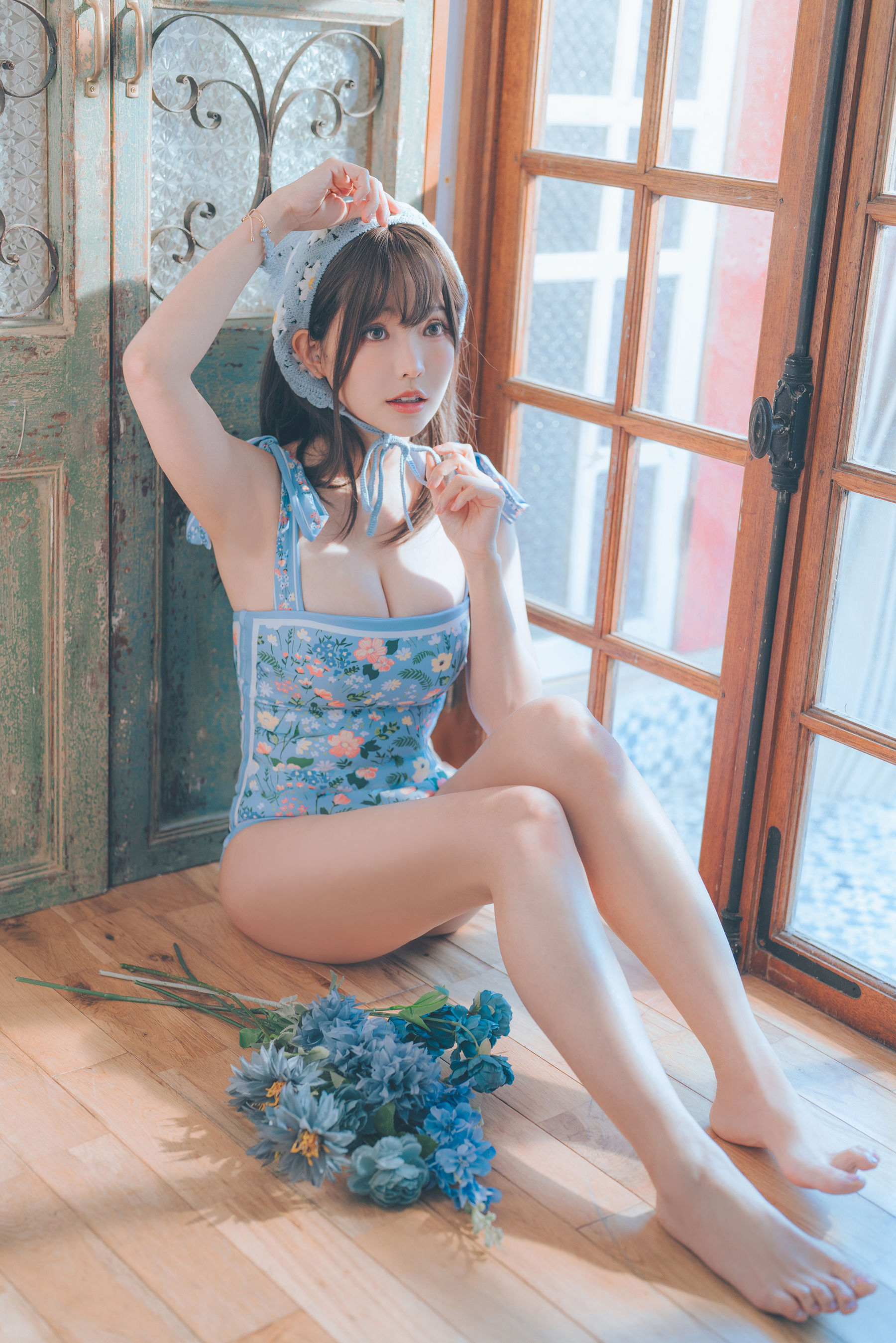 Ely_eee(ElyEE子) - 復古水藍花
