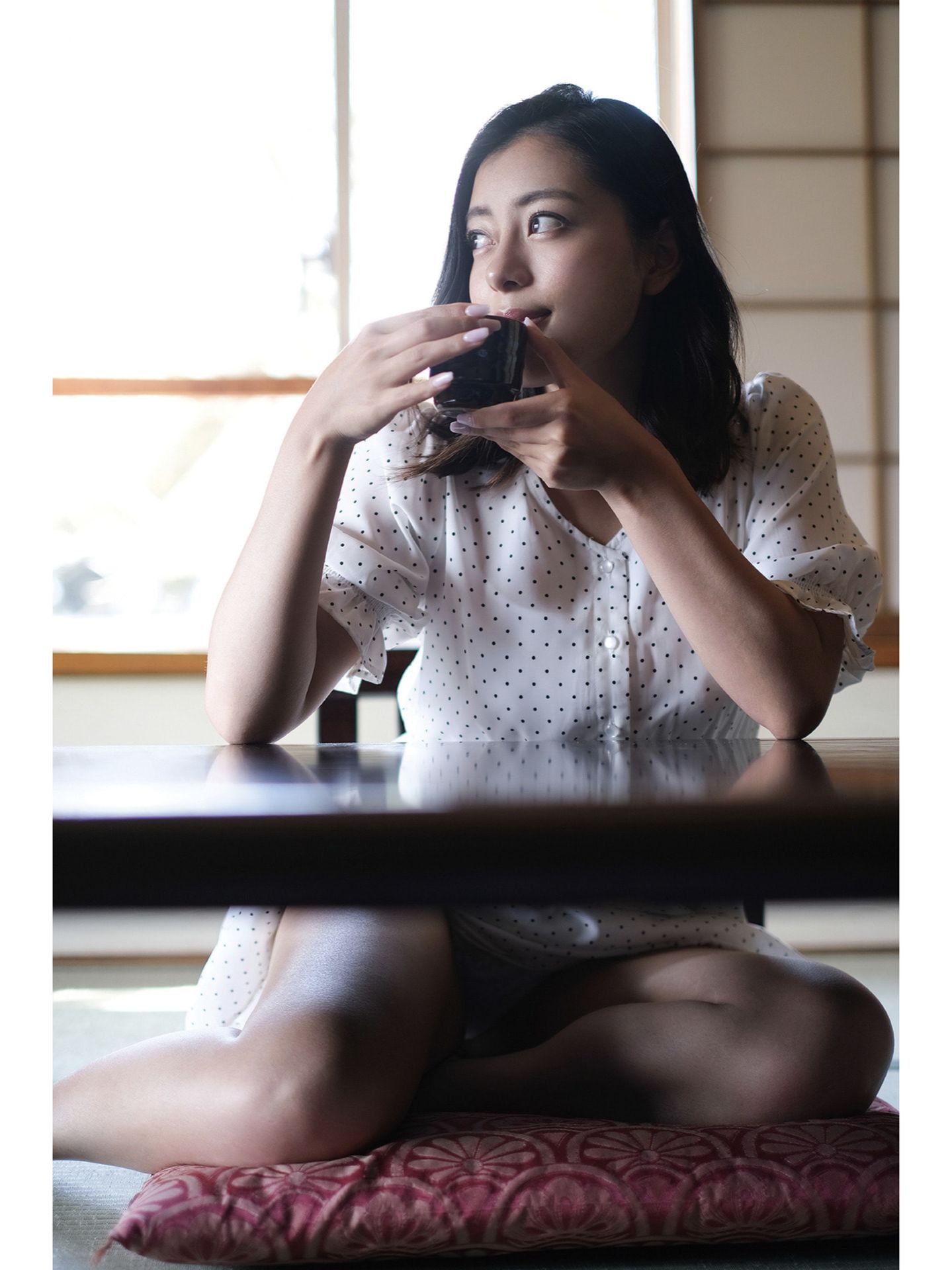 EMILY オフィシャルグラビア写真集 澄んだ季節