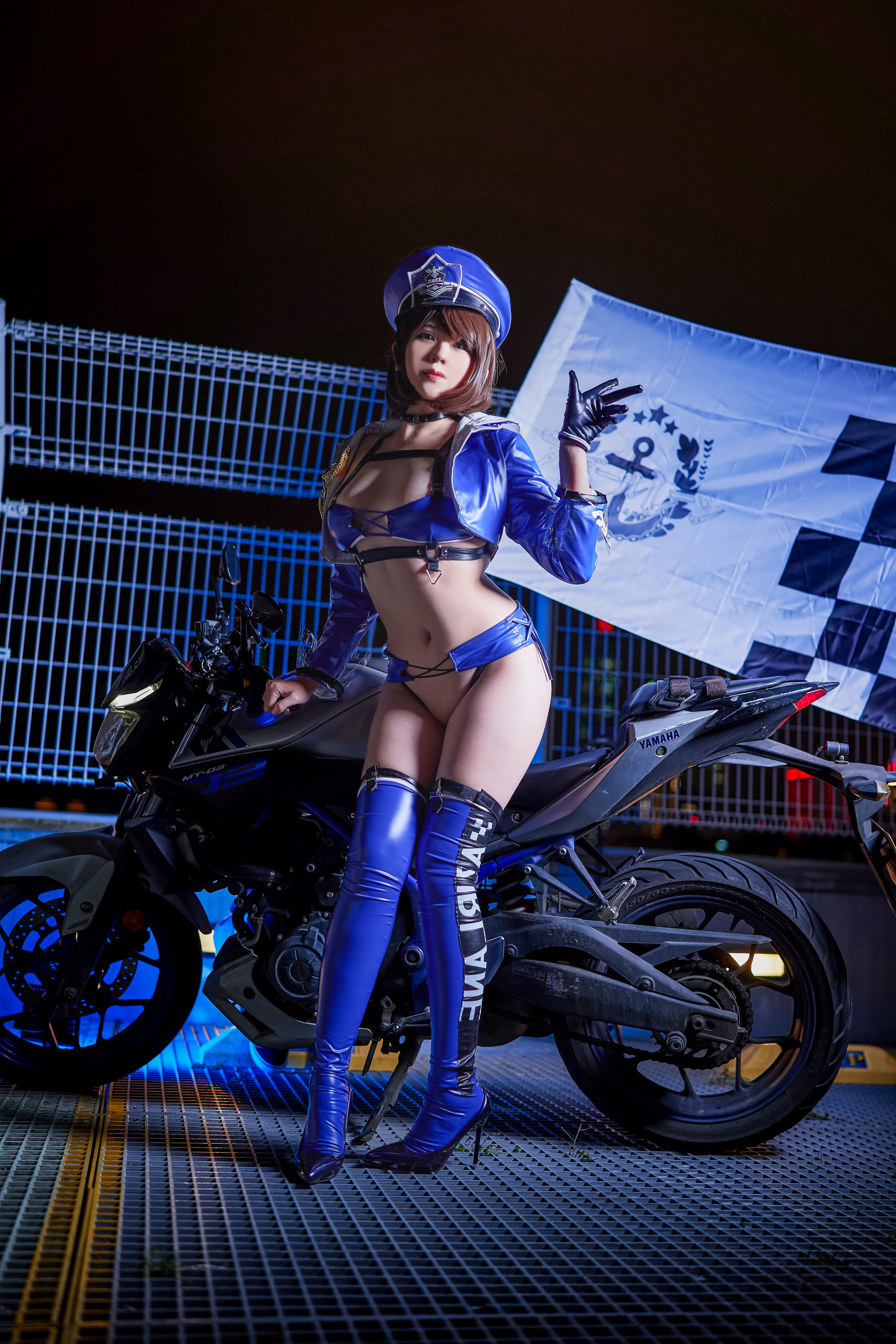 Hatori Sama - 2B Magician & Baltimore Finish Line Flagbearer (Azur Lane)