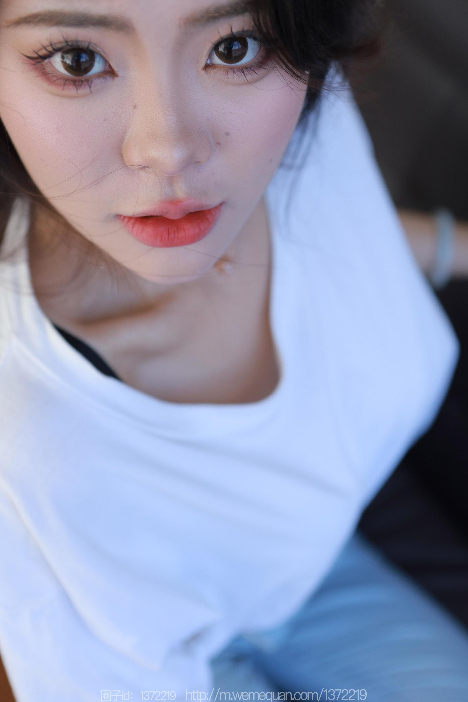 IESS异思趣向 - 模特： 兔兔 《白T牛仔裤里丝》