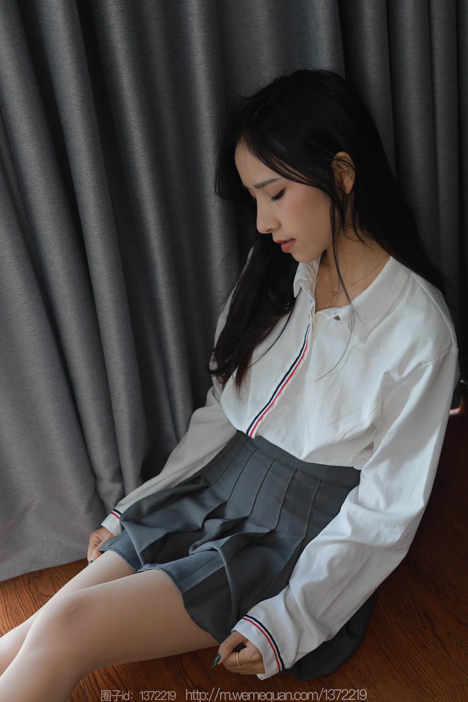 IESS异思趣向 - 模特： 美子 《俏皮百褶裙》