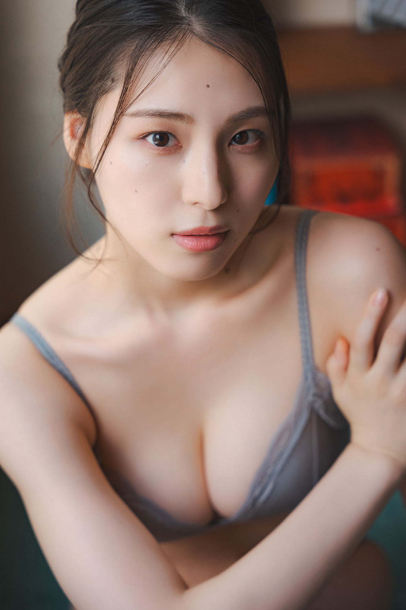 Iori Sagara 相楽伊織 – 夏の部屋で、伊織と。