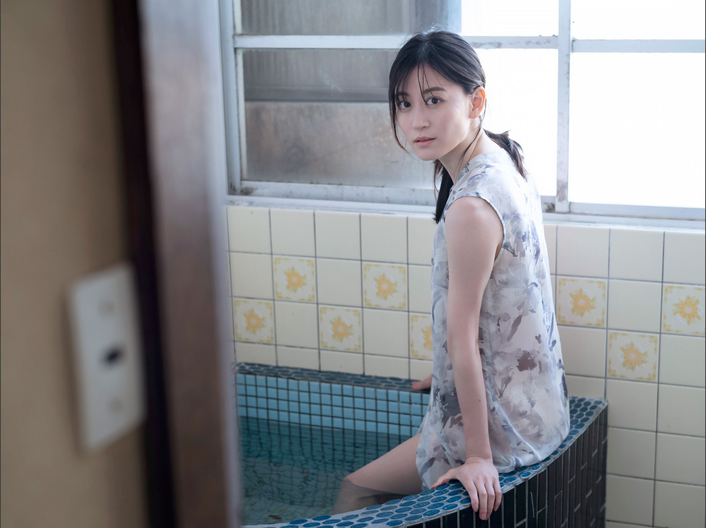 Kei Jonishi 上西恵 - 陸に上がったマーメイ