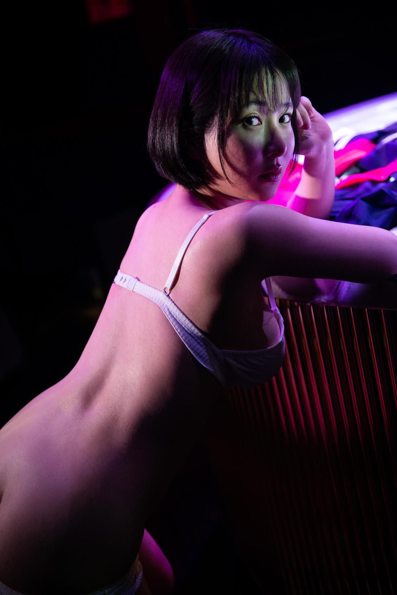 Luna Amemiya 雨宮留菜 - ~real~ Vol.5