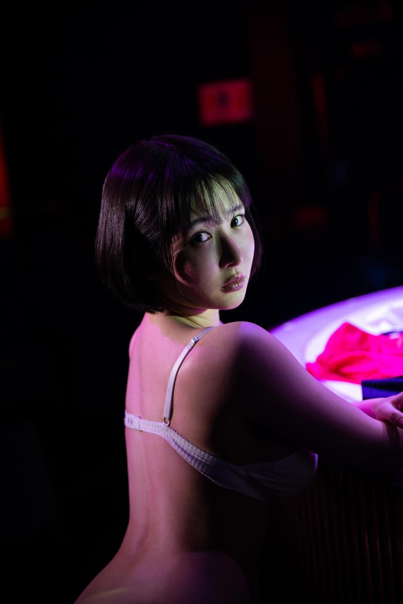 Luna Amemiya 雨宮留菜 - ~real~ Vol.5
