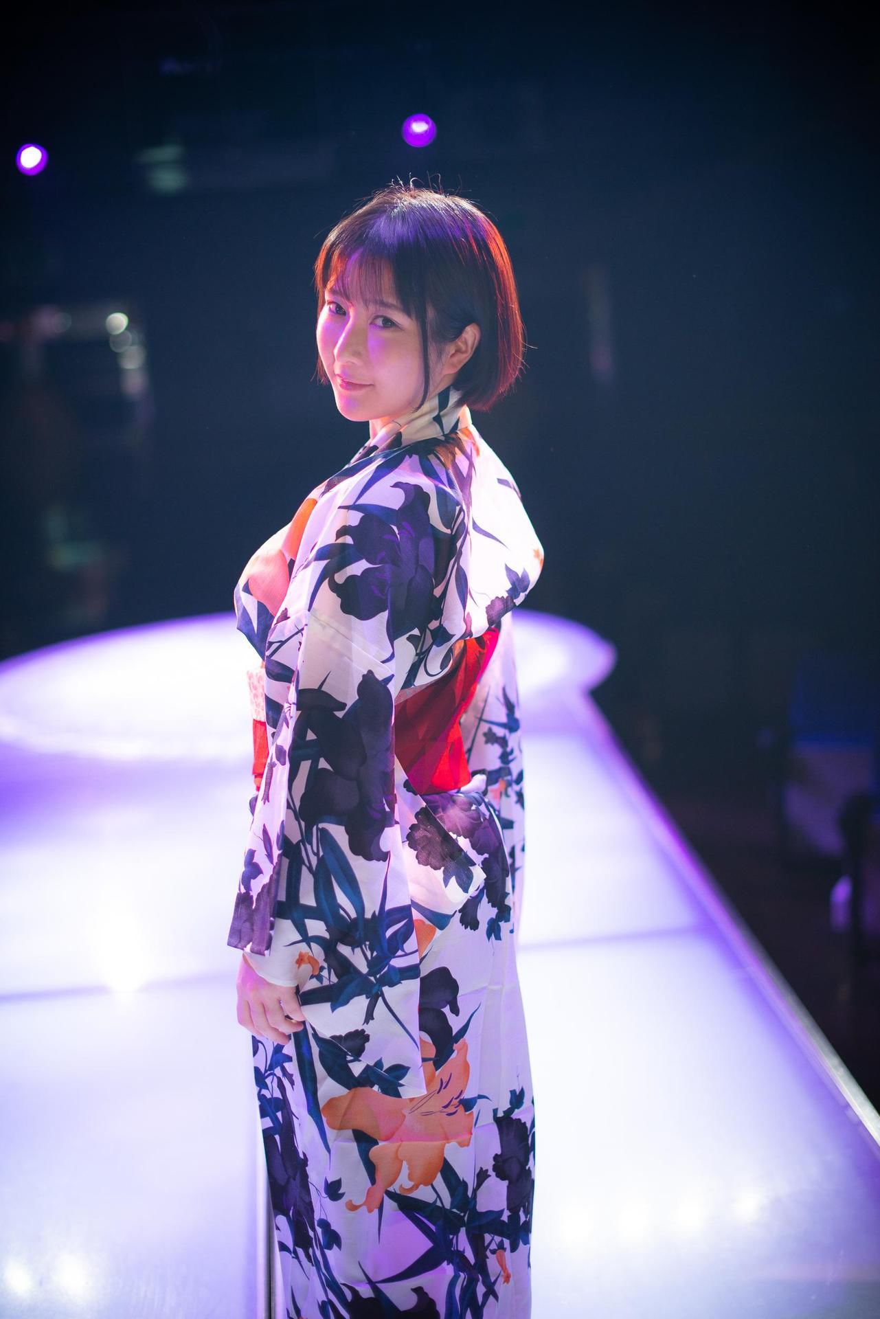 Luna Amemiya 雨宮留菜 - ~real~ Vol.5