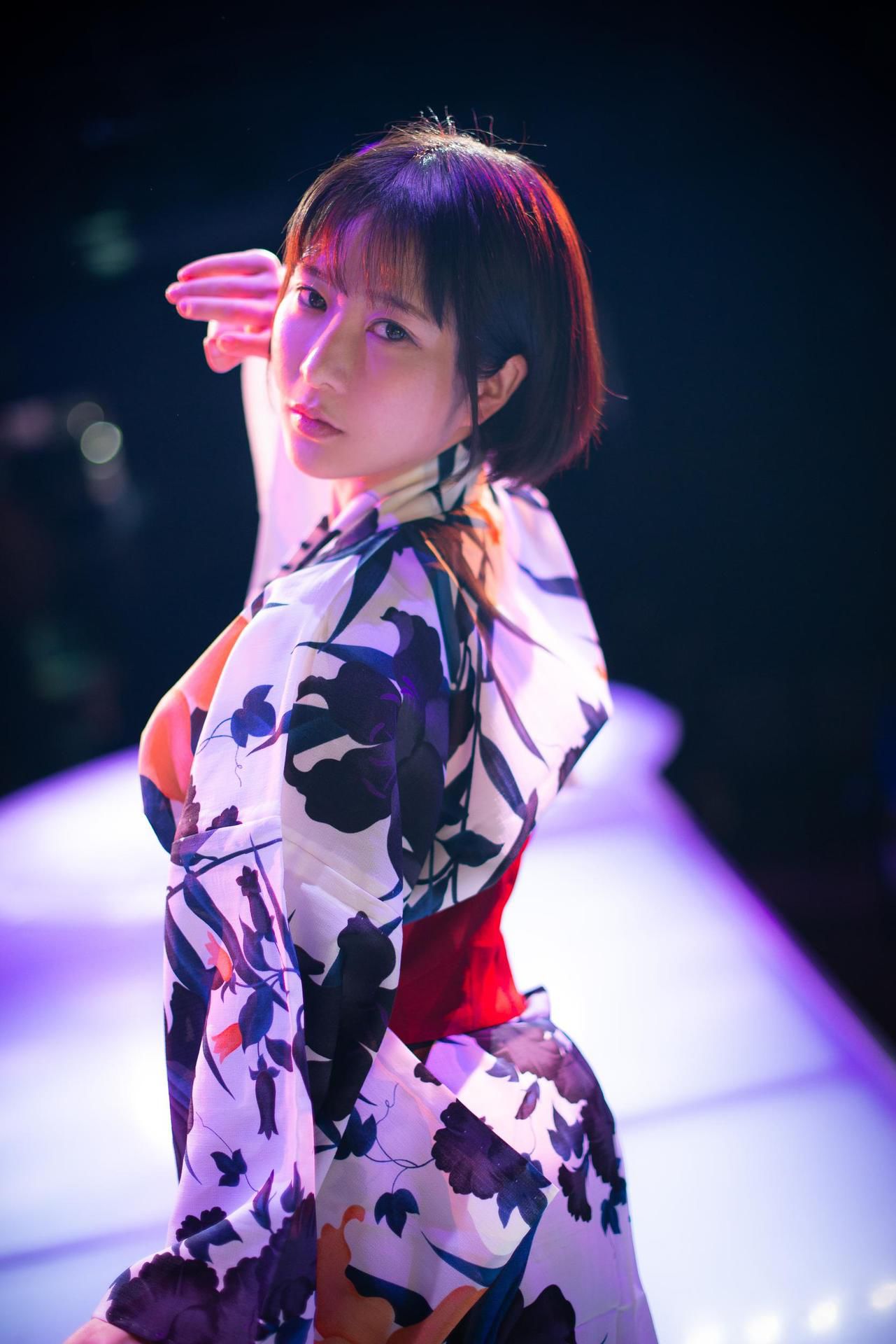 Luna Amemiya 雨宮留菜 - ~real~ Vol.5