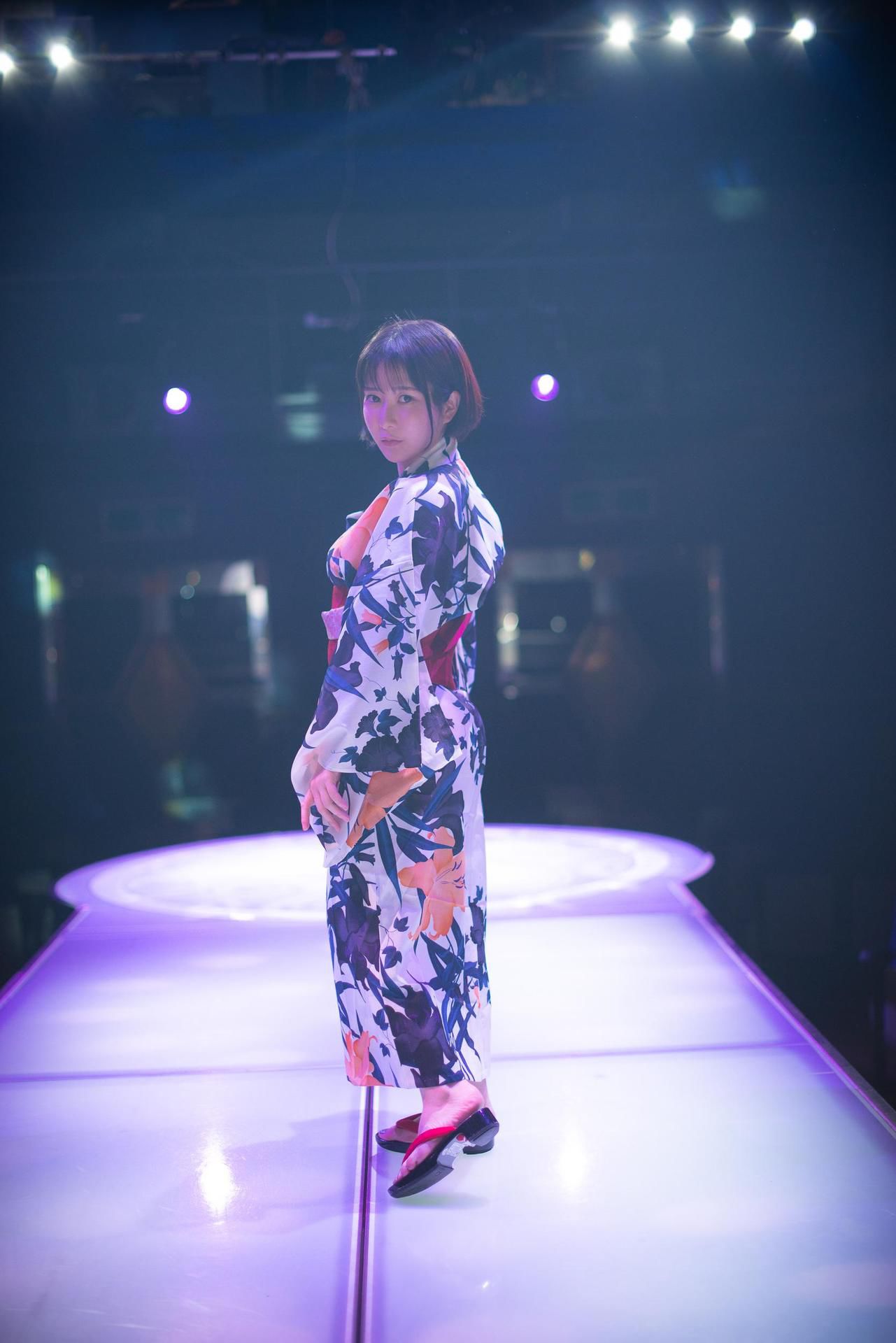Luna Amemiya 雨宮留菜 - ~real~ Vol.5