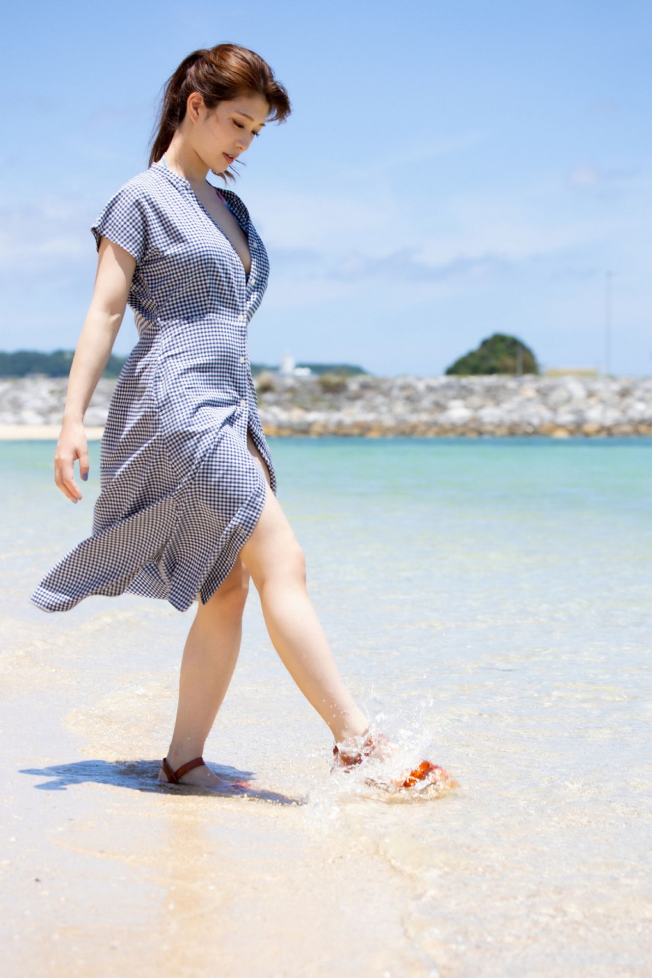 Minaho Ariga 有賀みなほ - CRAZY SUMMER