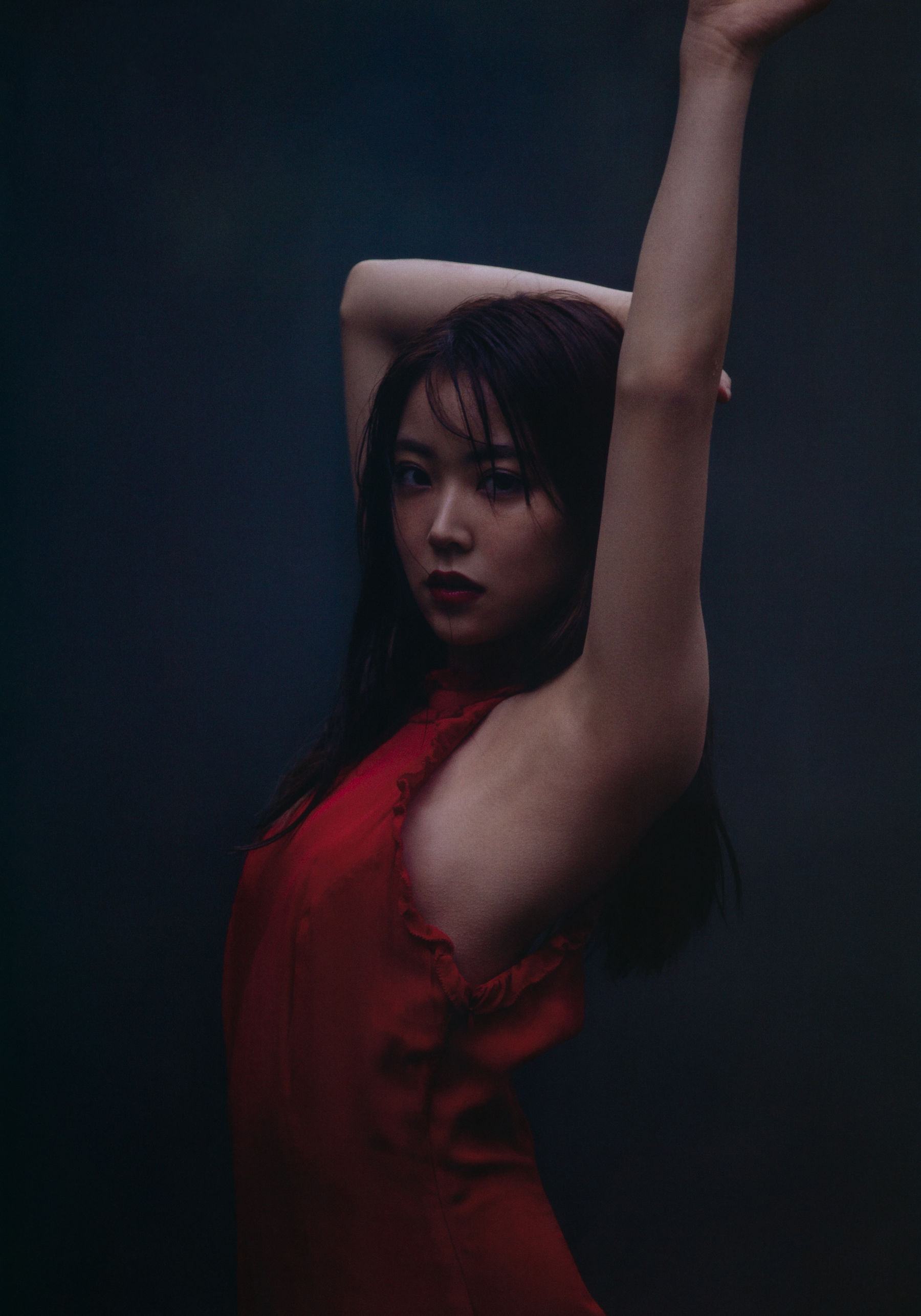 Miru Shiroma 白間美瑠 NMB48卒業記念写真集「REBORN」