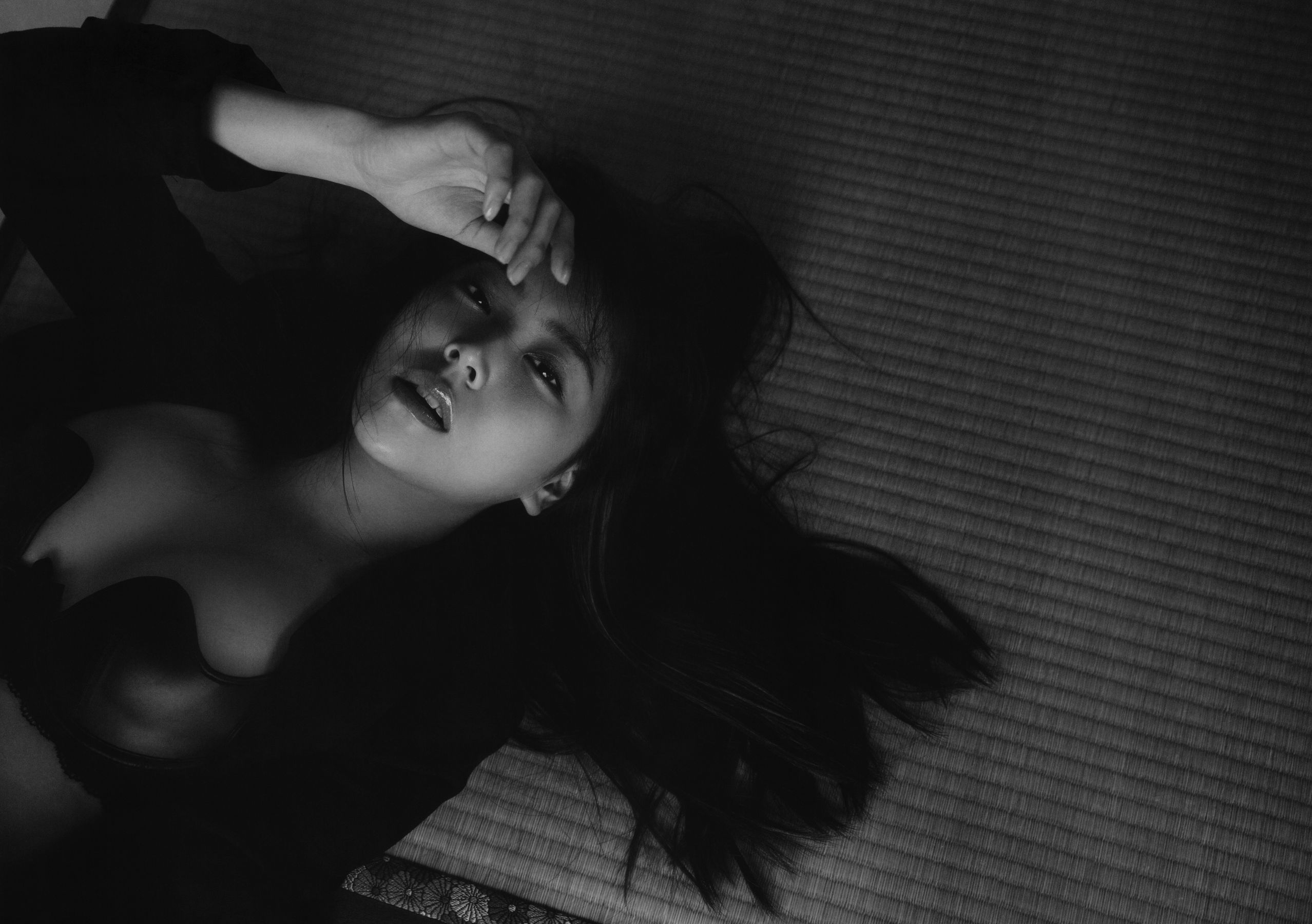 Miru Shiroma 白間美瑠 NMB48卒業記念写真集「REBORN」