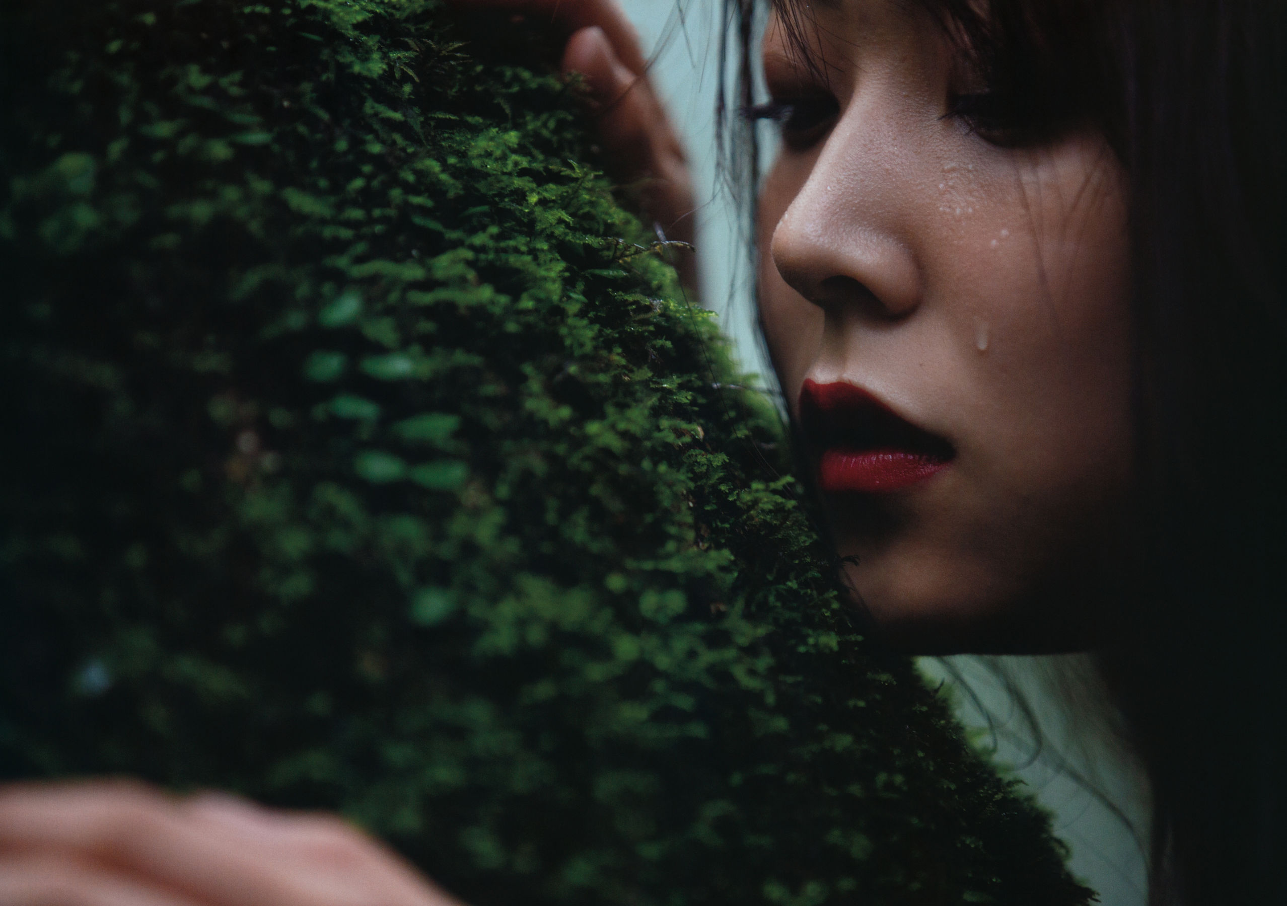 Miru Shiroma 白間美瑠 NMB48卒業記念写真集「REBORN」