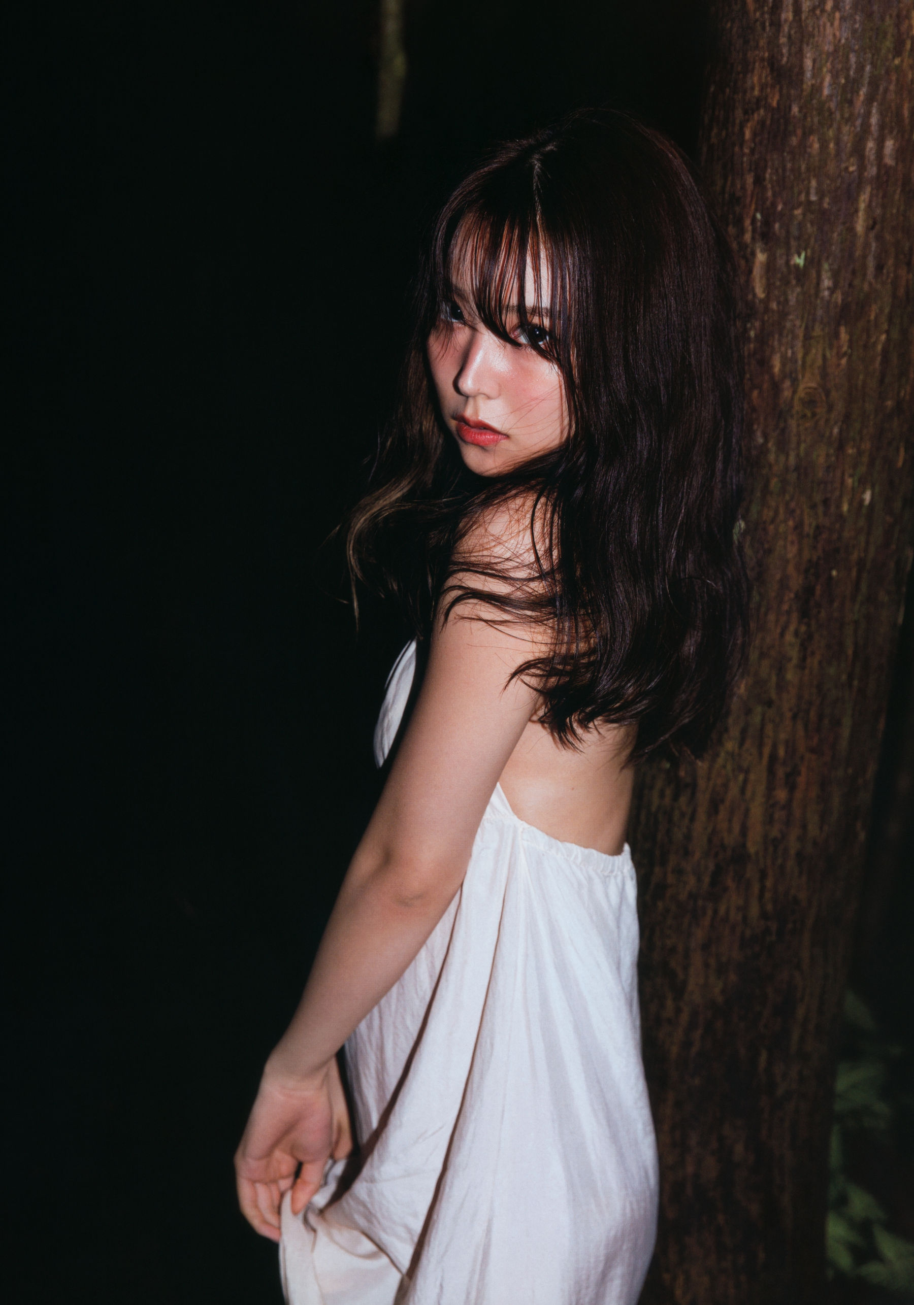 Miru Shiroma 白間美瑠 NMB48卒業記念写真集「REBORN」