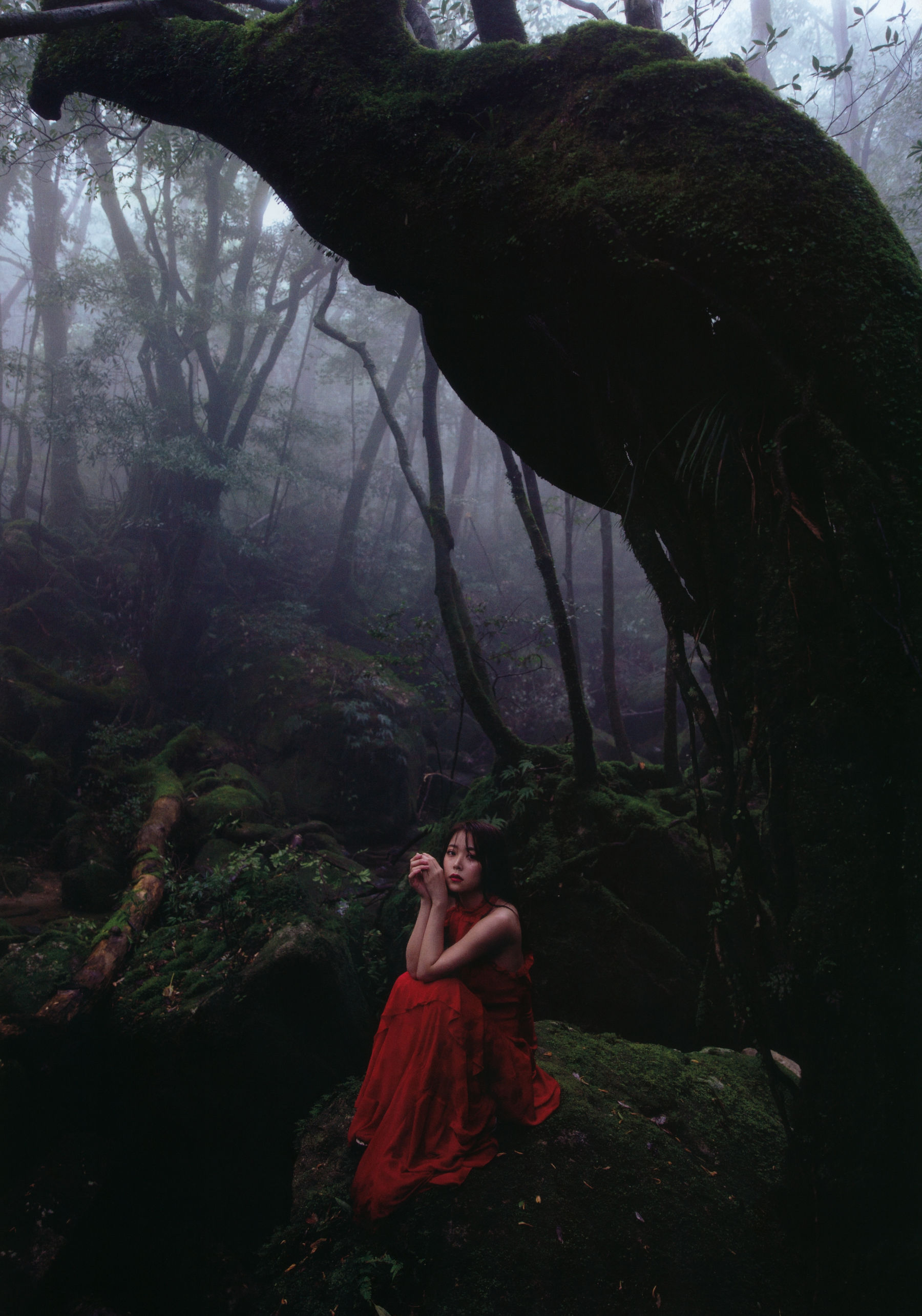 Miru Shiroma 白間美瑠 NMB48卒業記念写真集「REBORN」