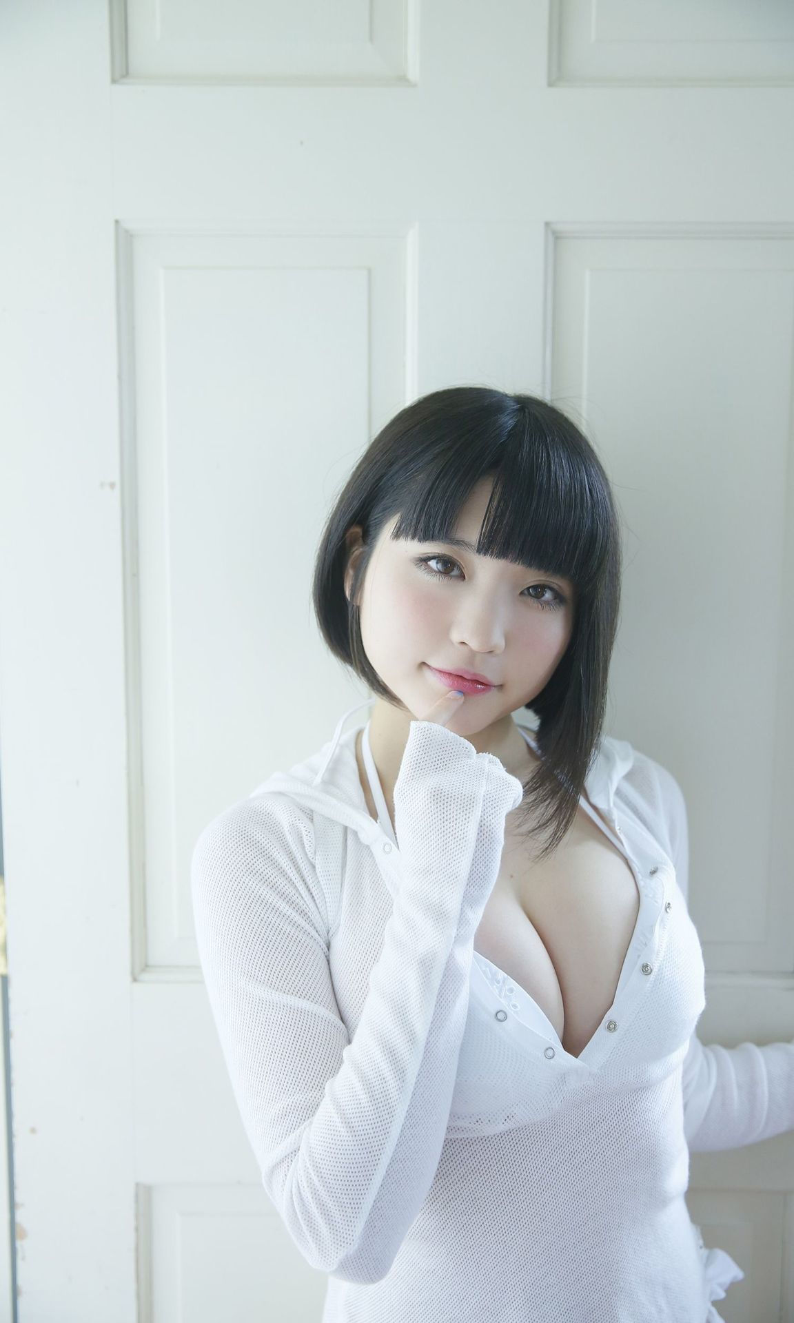 Nagi Nemoto 根本凪 - 恋するプラスチックドール