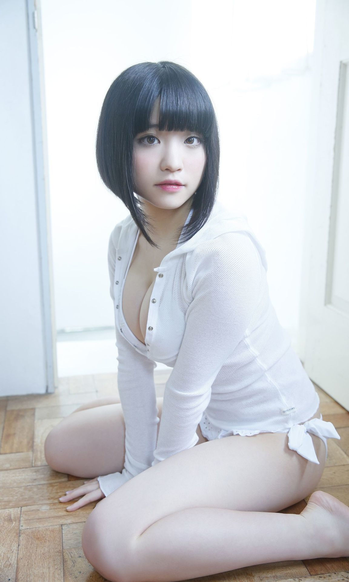 Nagi Nemoto 根本凪 - 恋するプラスチックドール