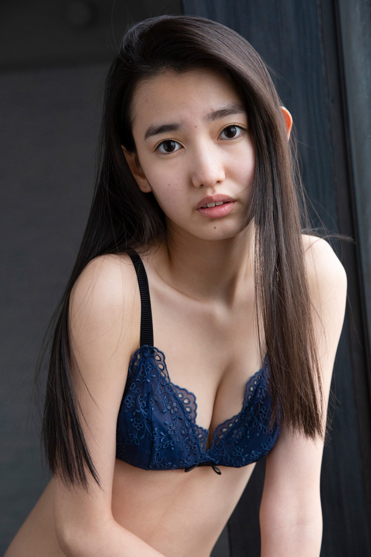 Rena Kuroki 黒木麗奈 - The last uniform 最後の制服