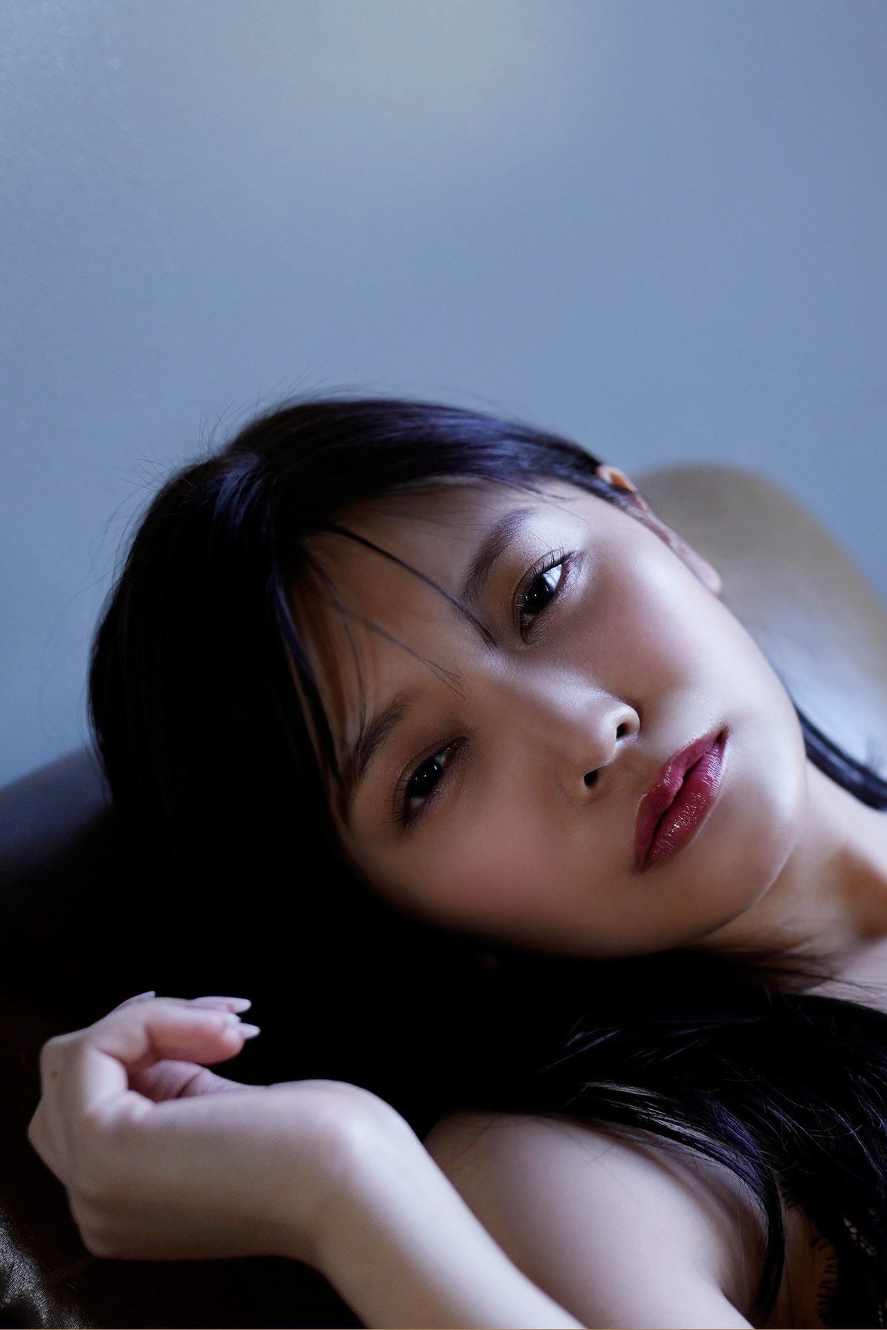 Reona Matsushita 松下玲緒菜 - Journey with bare skin 素肌で、旅立ち
