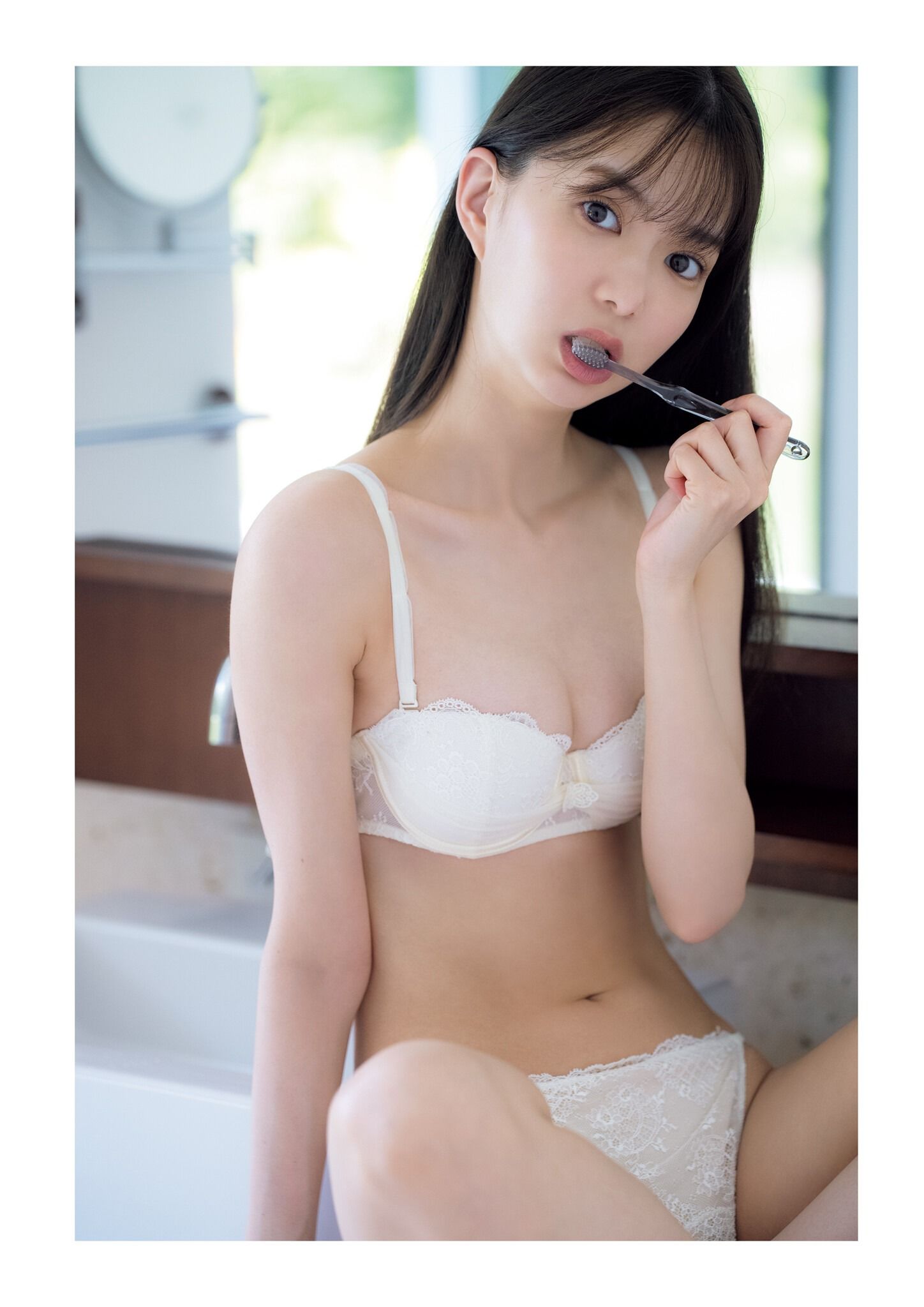 Riko Matsudaira 松平璃子 - 1st Photobook Rikopi りこぴ