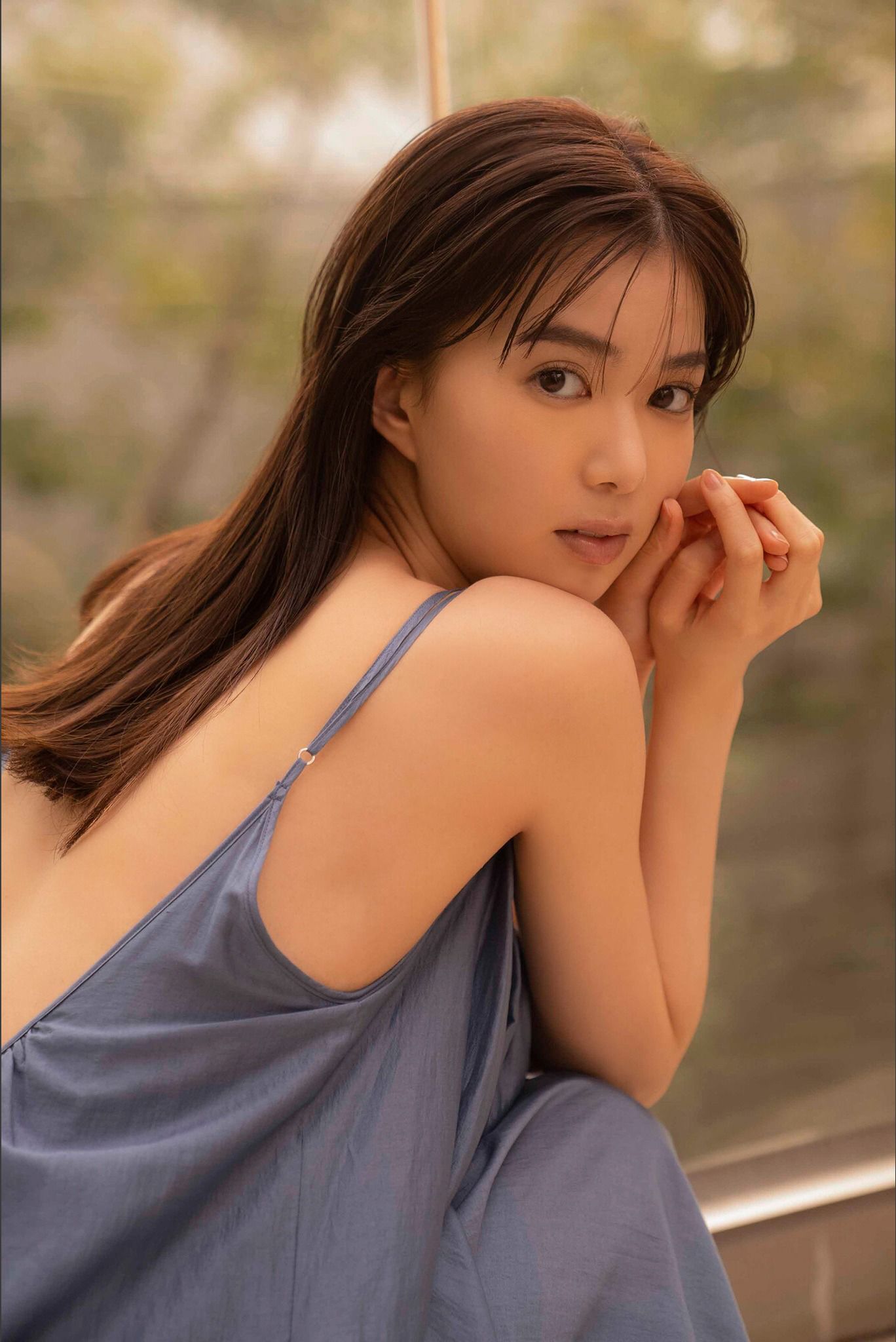 Riko Matsudaira 松平璃子 - Glossy body 艶めくボディ