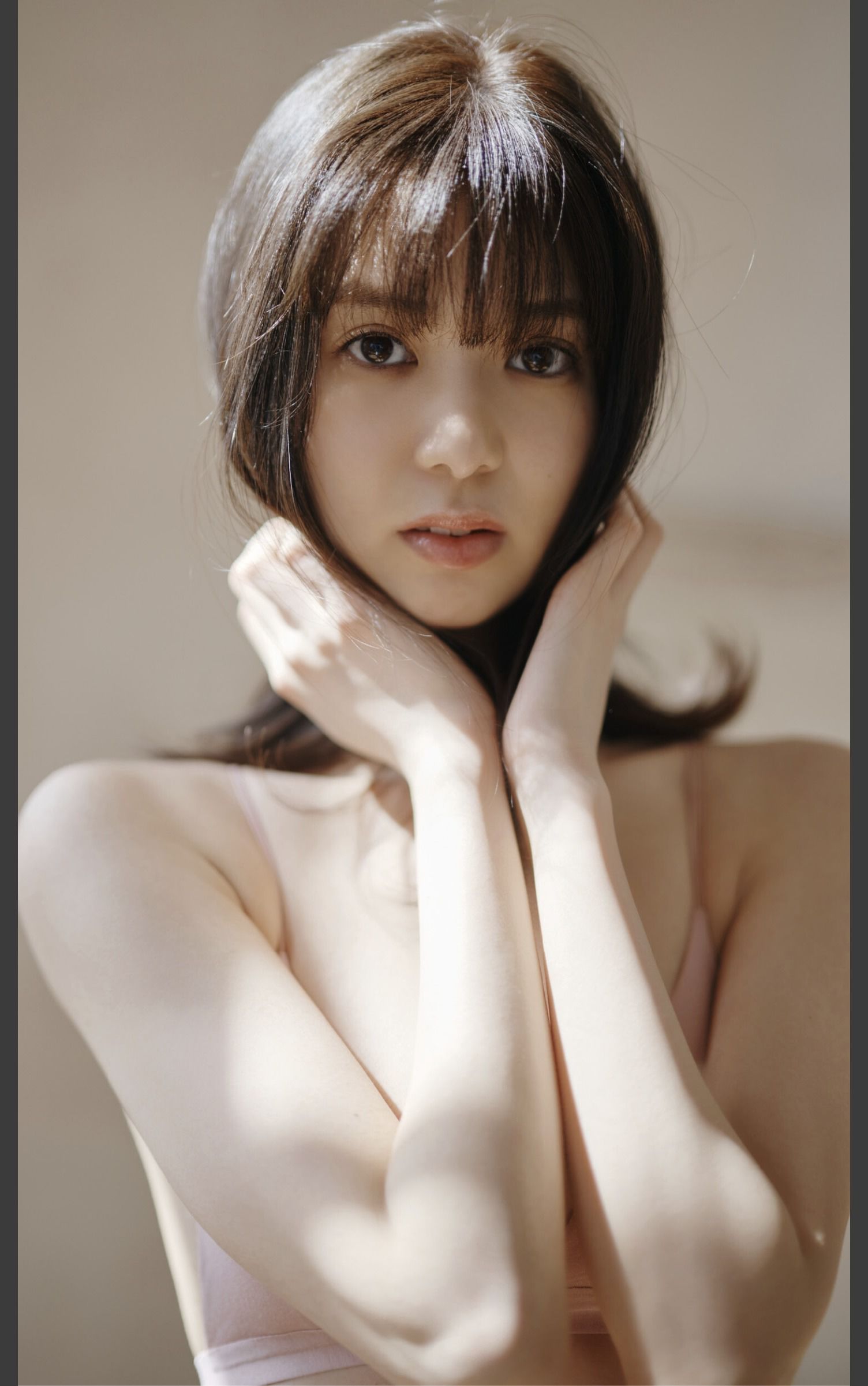 Riko Matsudaira 松平璃子 - マイクロ小顔の8頭身ボディ。