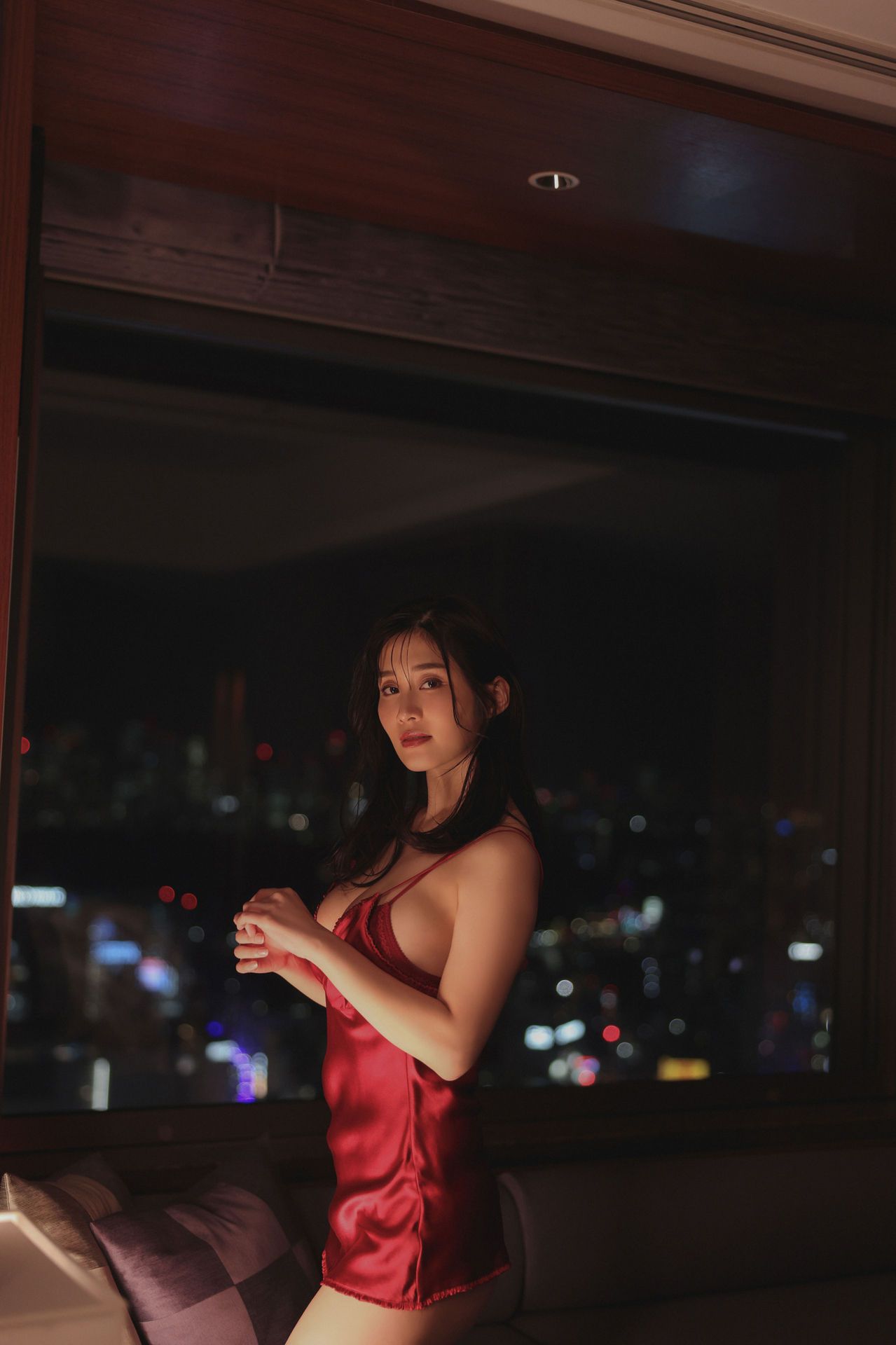 Rin Takahashi 高橋凛 - Ｉカップ美女と、スイートルームで。 vol.1