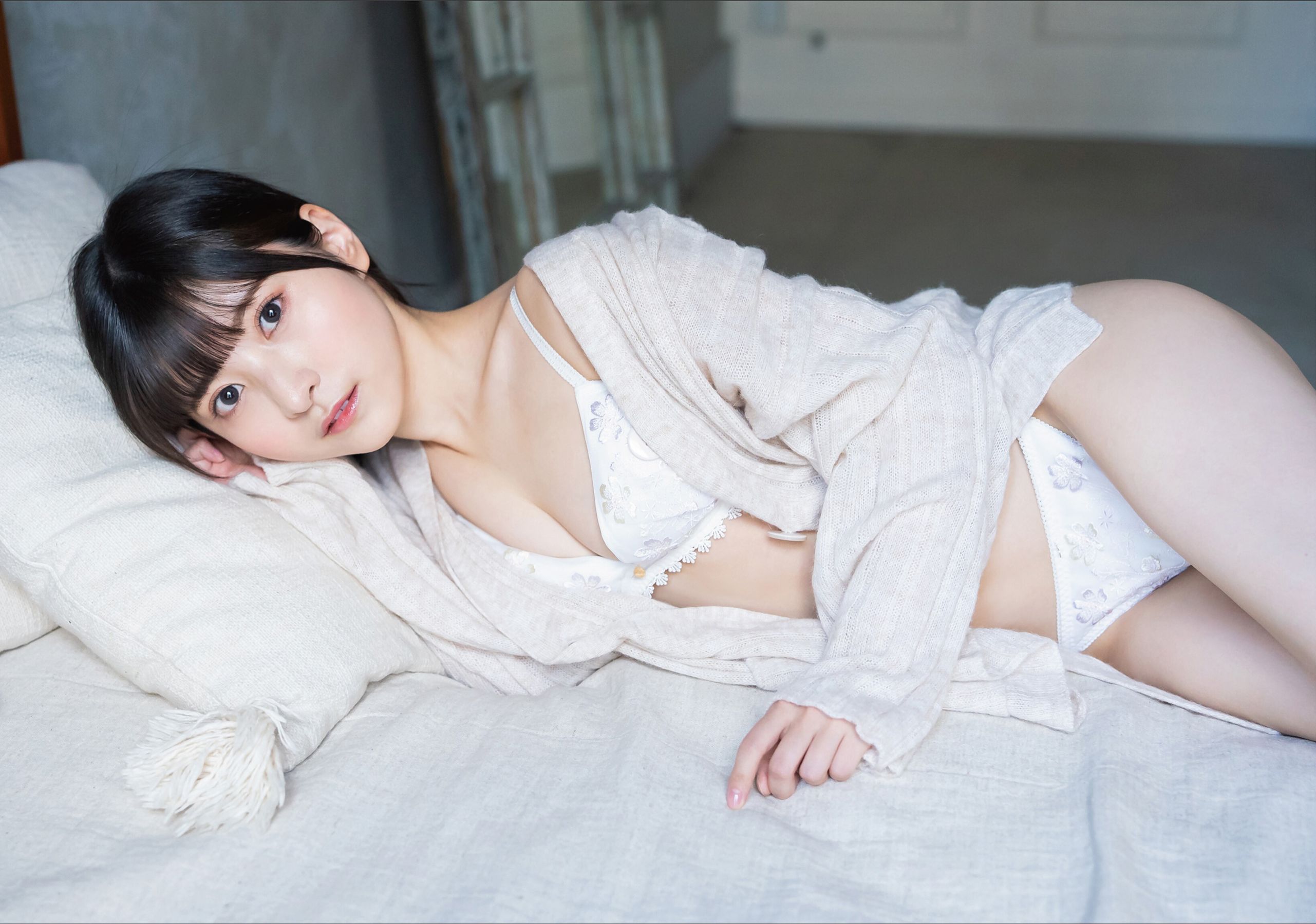 Rui Takanashi 小鳥遊るい - あったかい粉雪