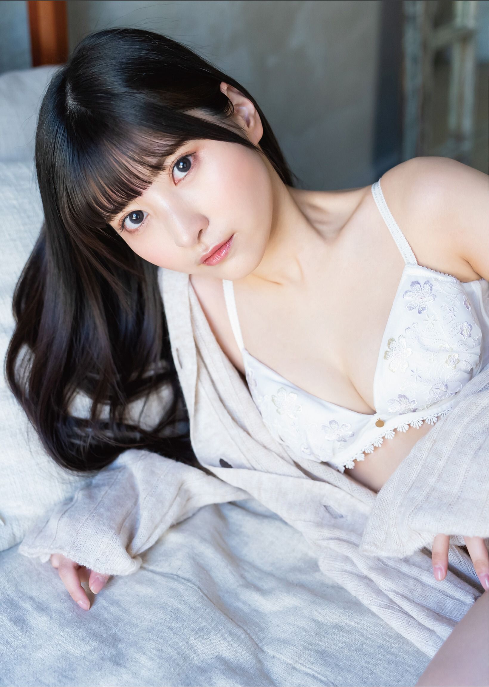 Rui Takanashi 小鳥遊るい - あったかい粉雪