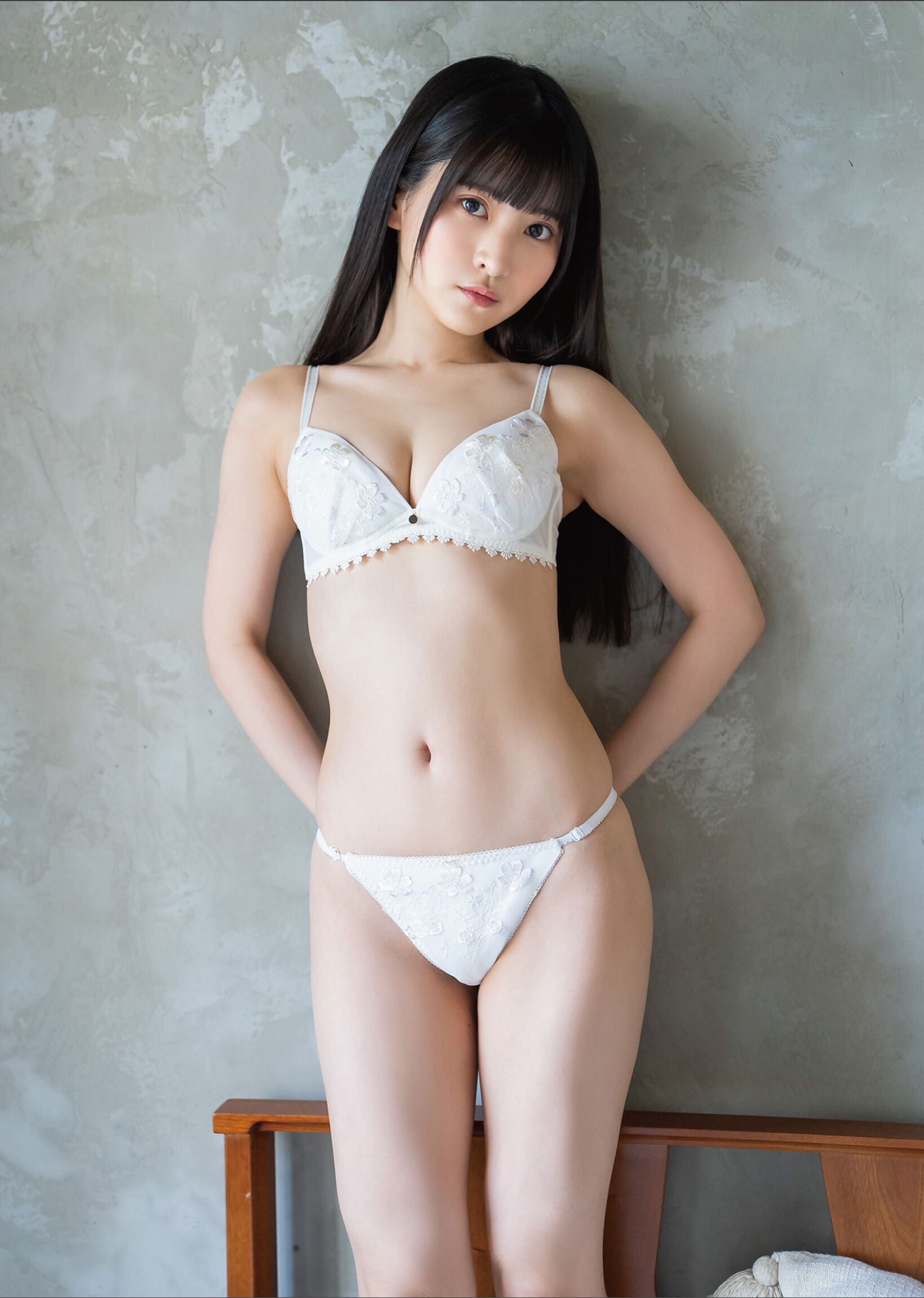 Rui Takanashi 小鳥遊るい - あったかい粉雪