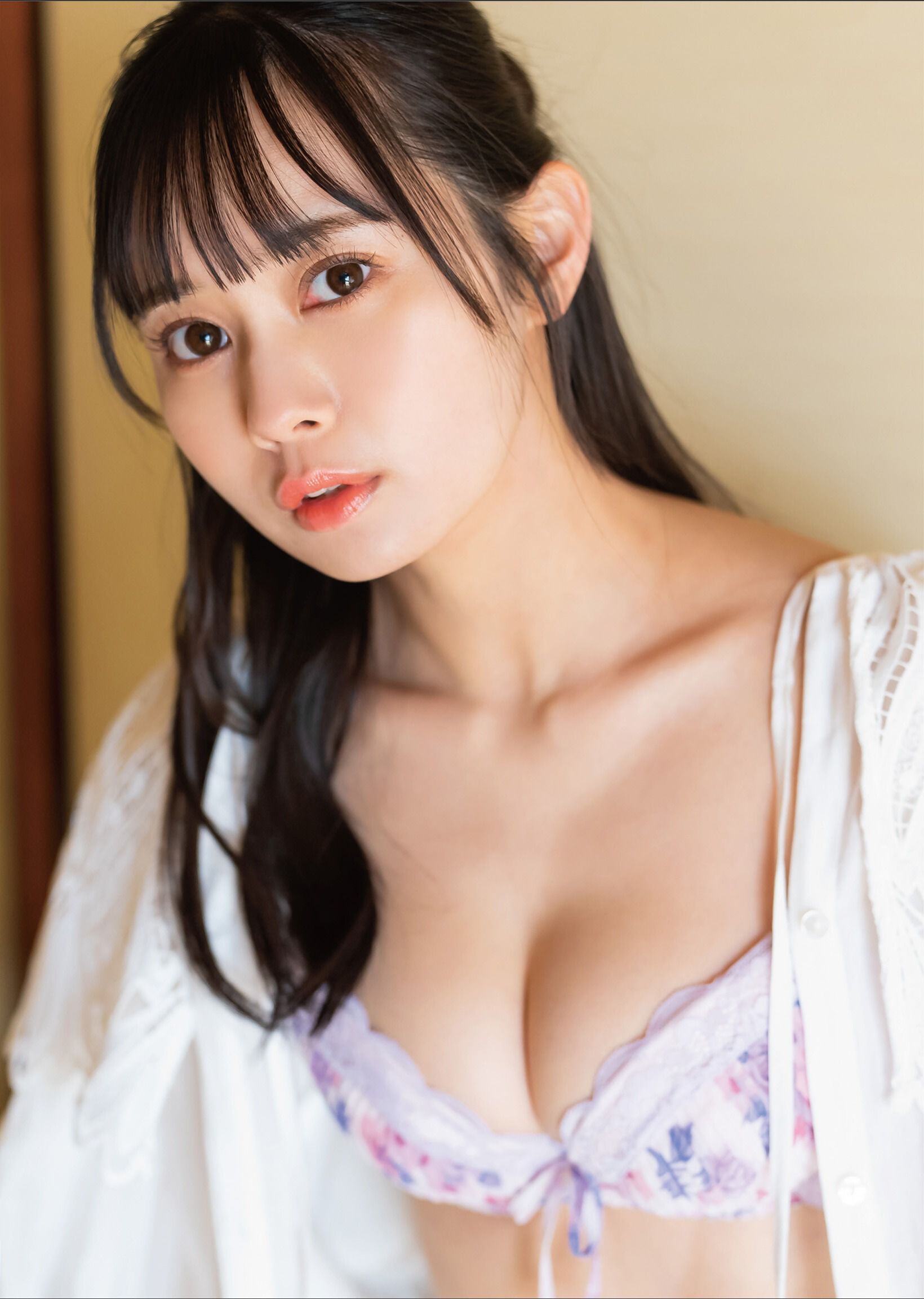 Saeko Kondo 近藤沙瑛子 - すみれが咲いた。
