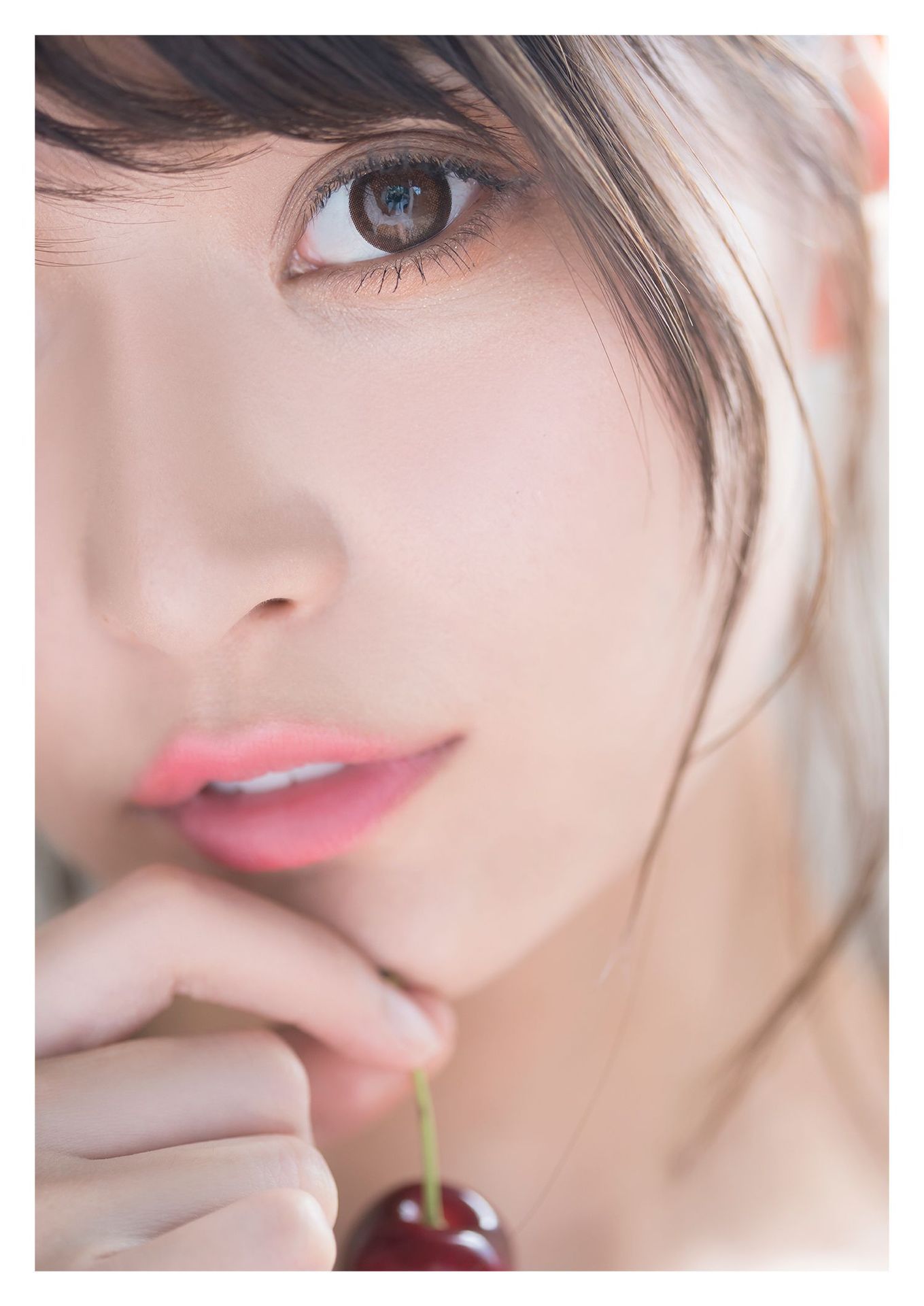 Sayaka Nitori 似鳥沙也加 - Squeeze!