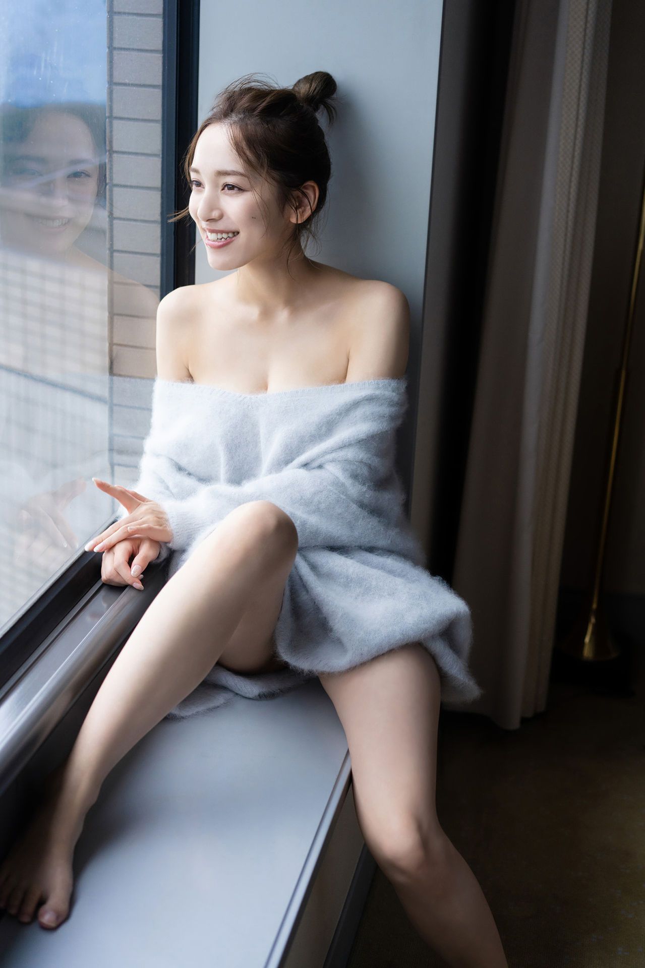 Sayaka Tomaru 都丸紗也華 - SEXY FANTASISTA