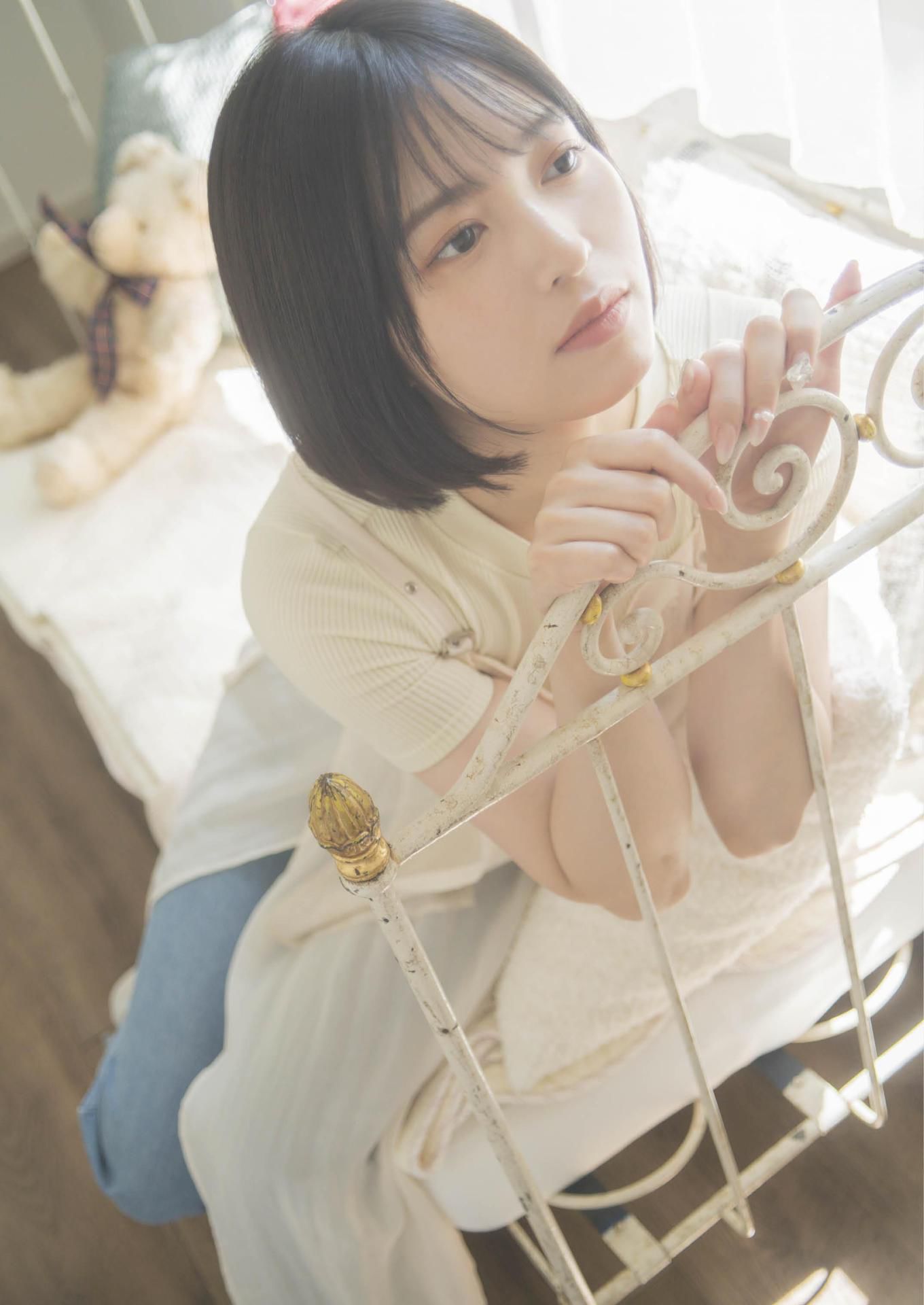 Shiika Arai 新井椎夏 - 1st Photobook I\'m happy うれしいな