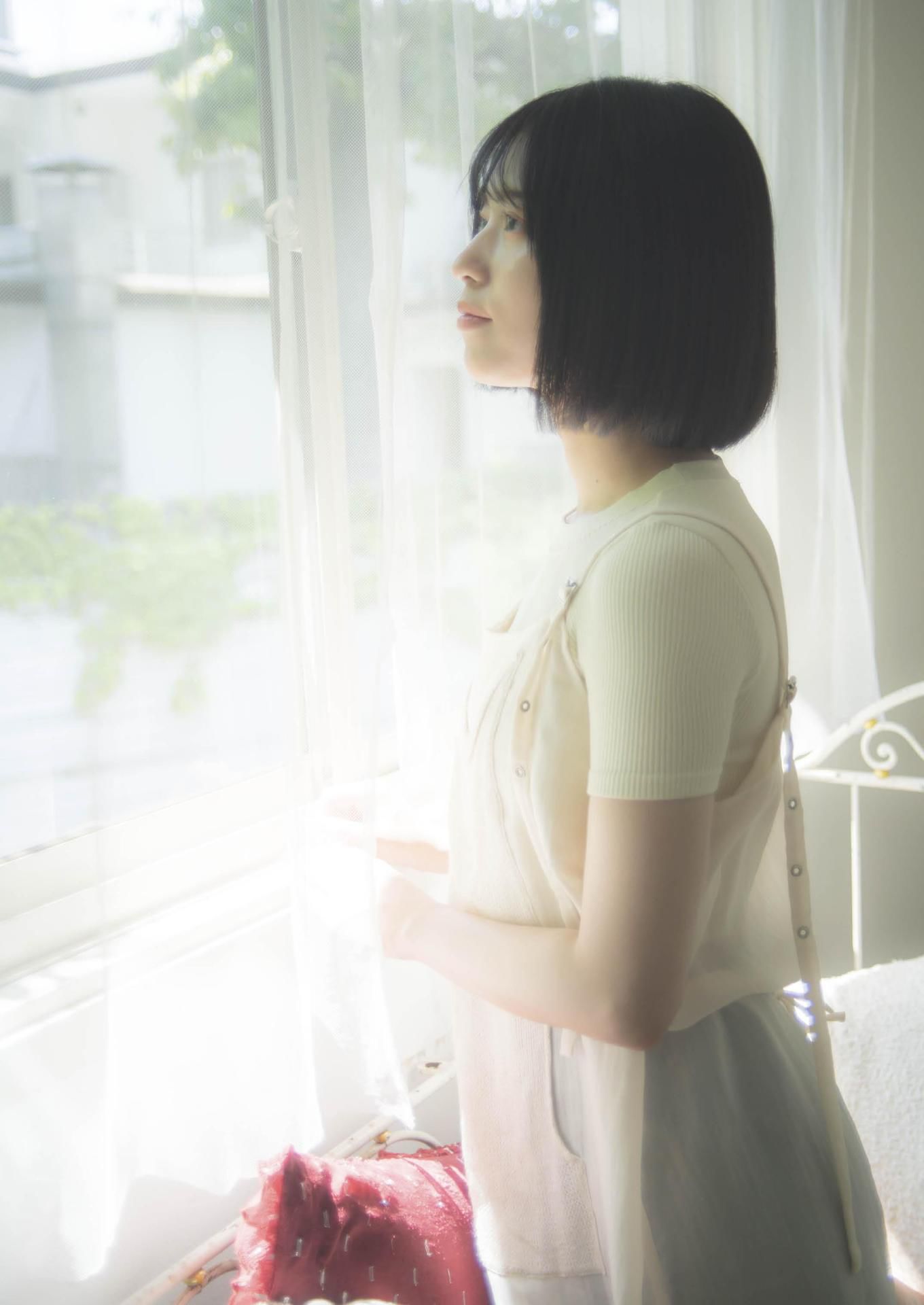 Shiika Arai 新井椎夏 - 1st Photobook I\'m happy うれしいな