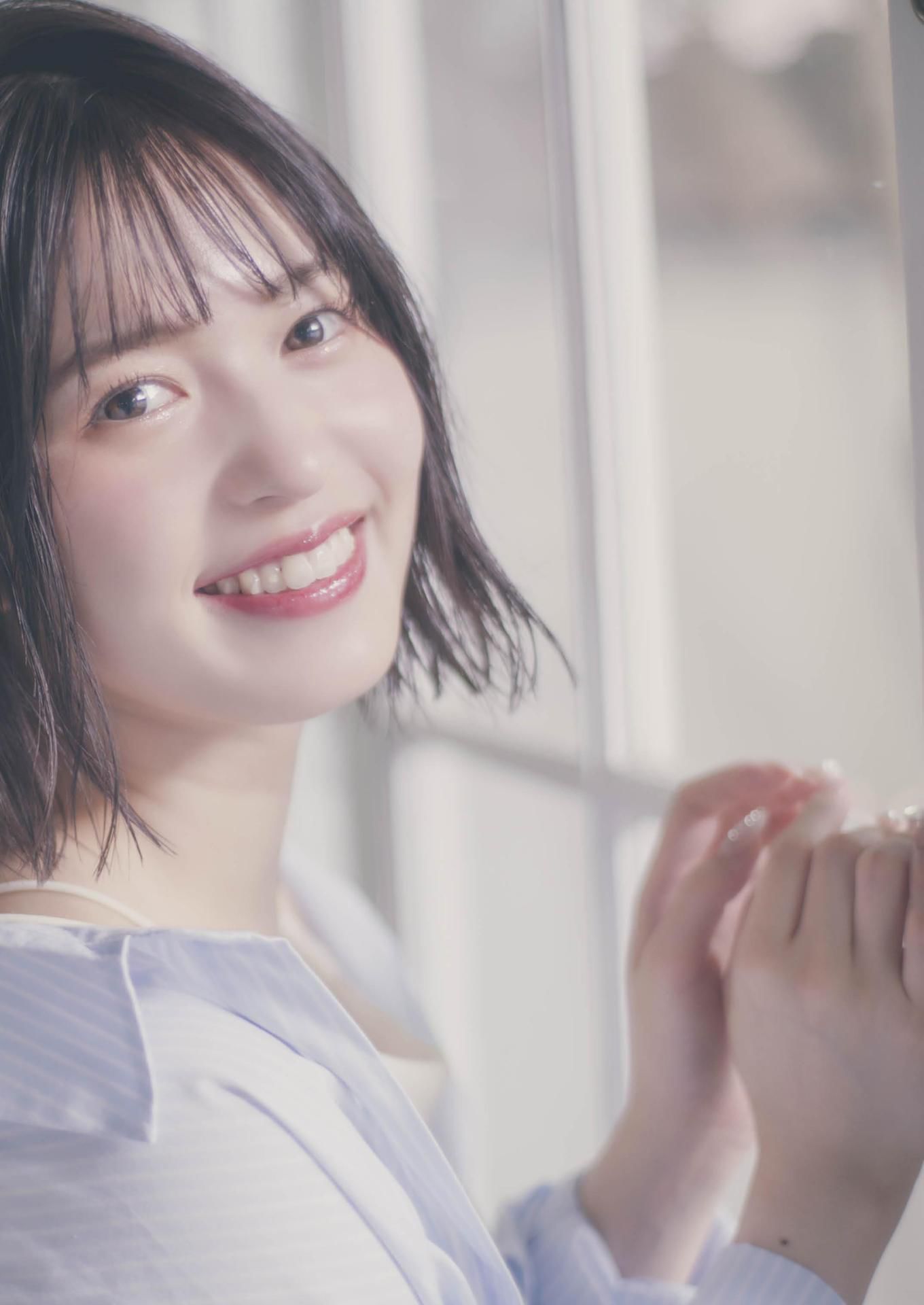 Shiika Arai 新井椎夏 - 1st Photobook I\'m happy うれしいな