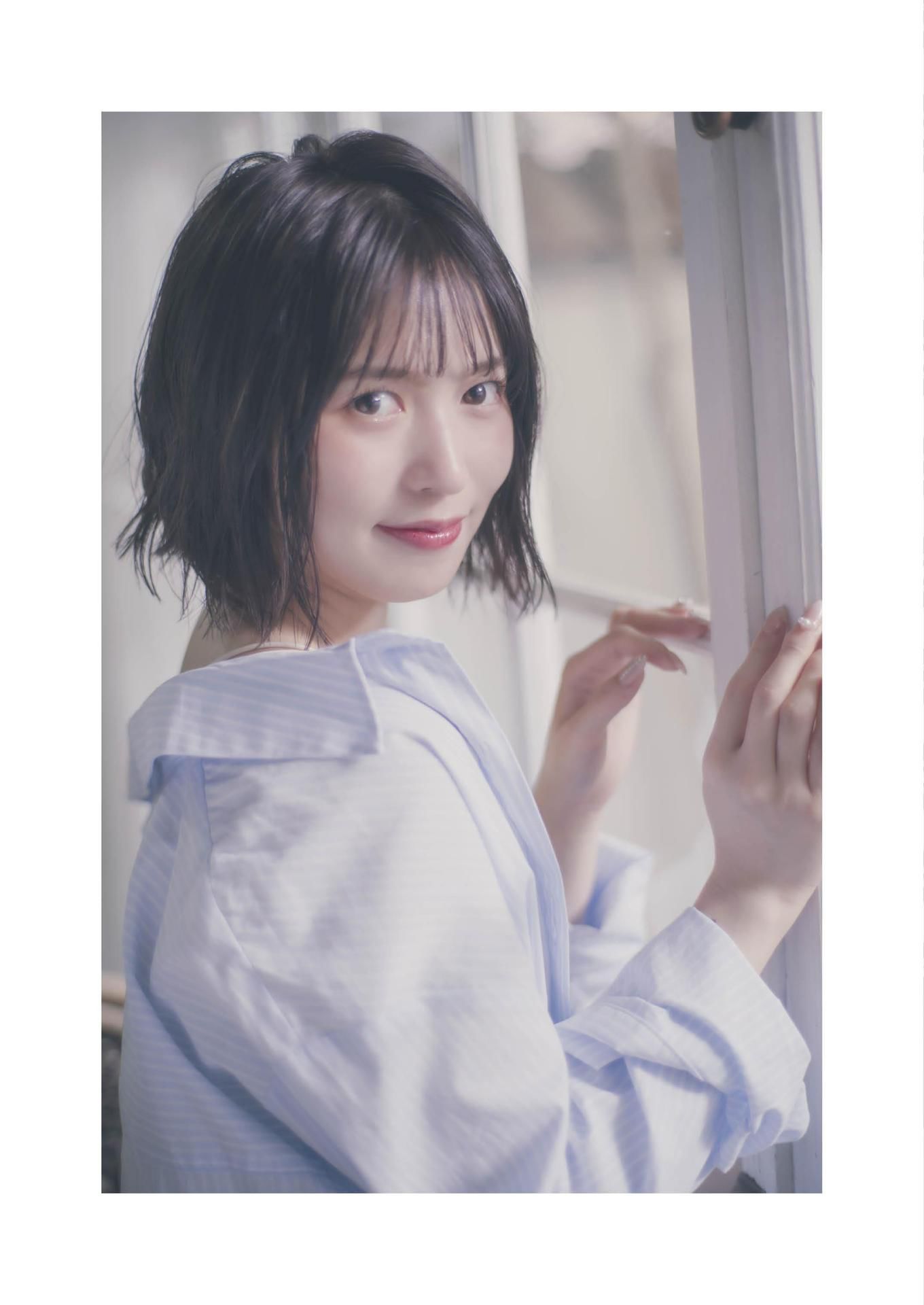 Shiika Arai 新井椎夏 - 1st Photobook I\'m happy うれしいな