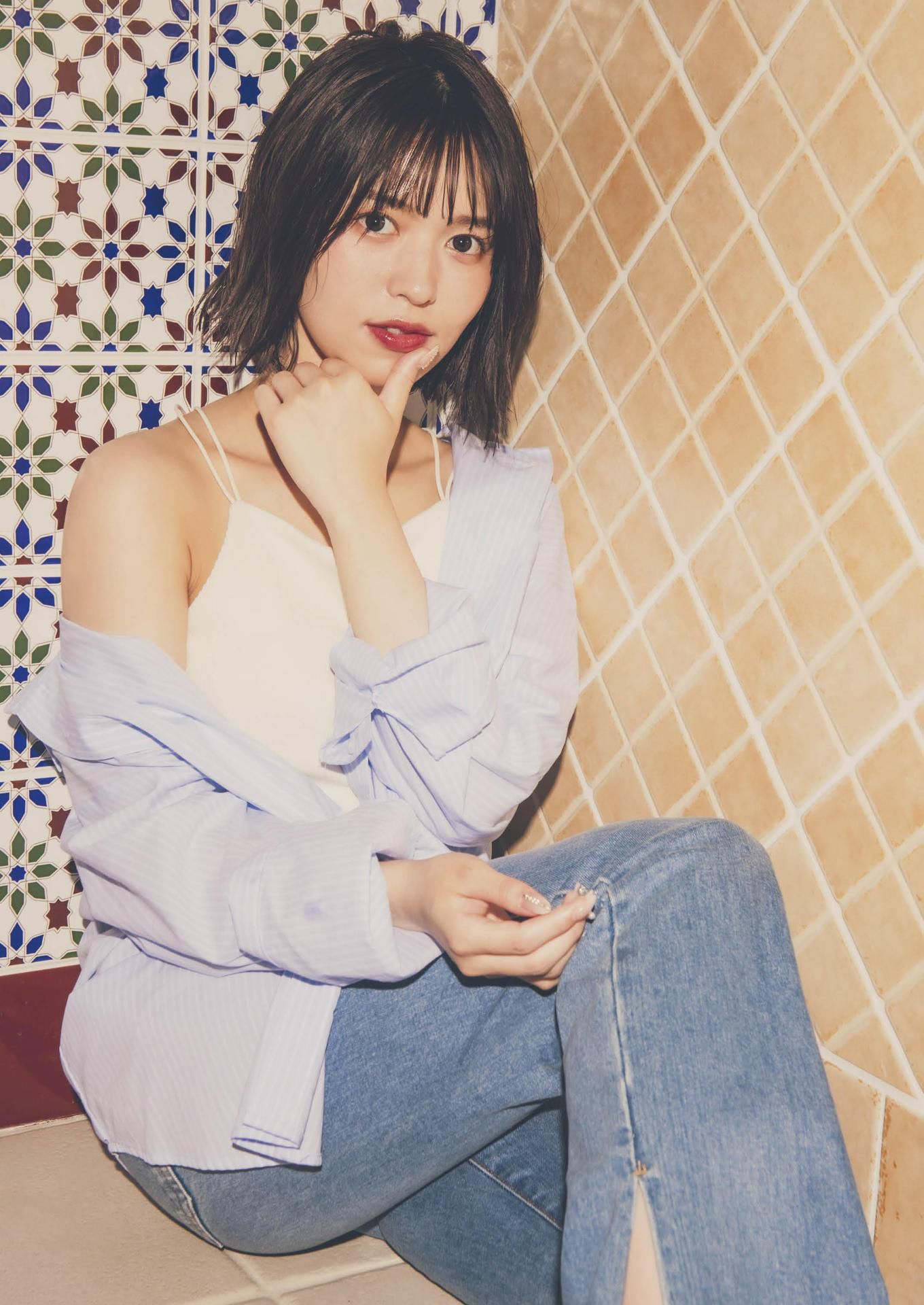 Shiika Arai 新井椎夏 - 1st Photobook I\'m happy うれしいな