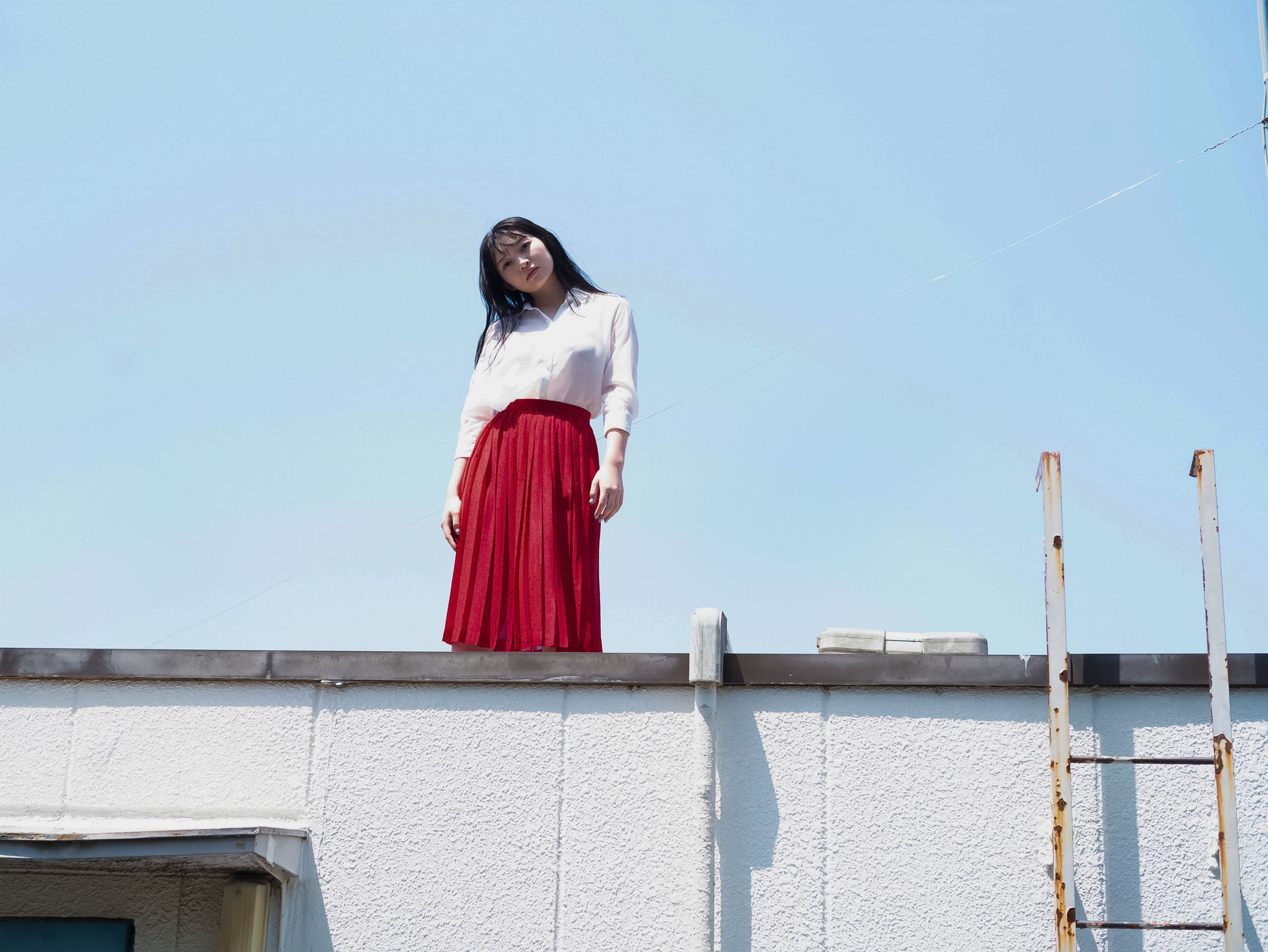 Suzuka Sayama 佐山すずか - 夕立に濡れたカラダ
