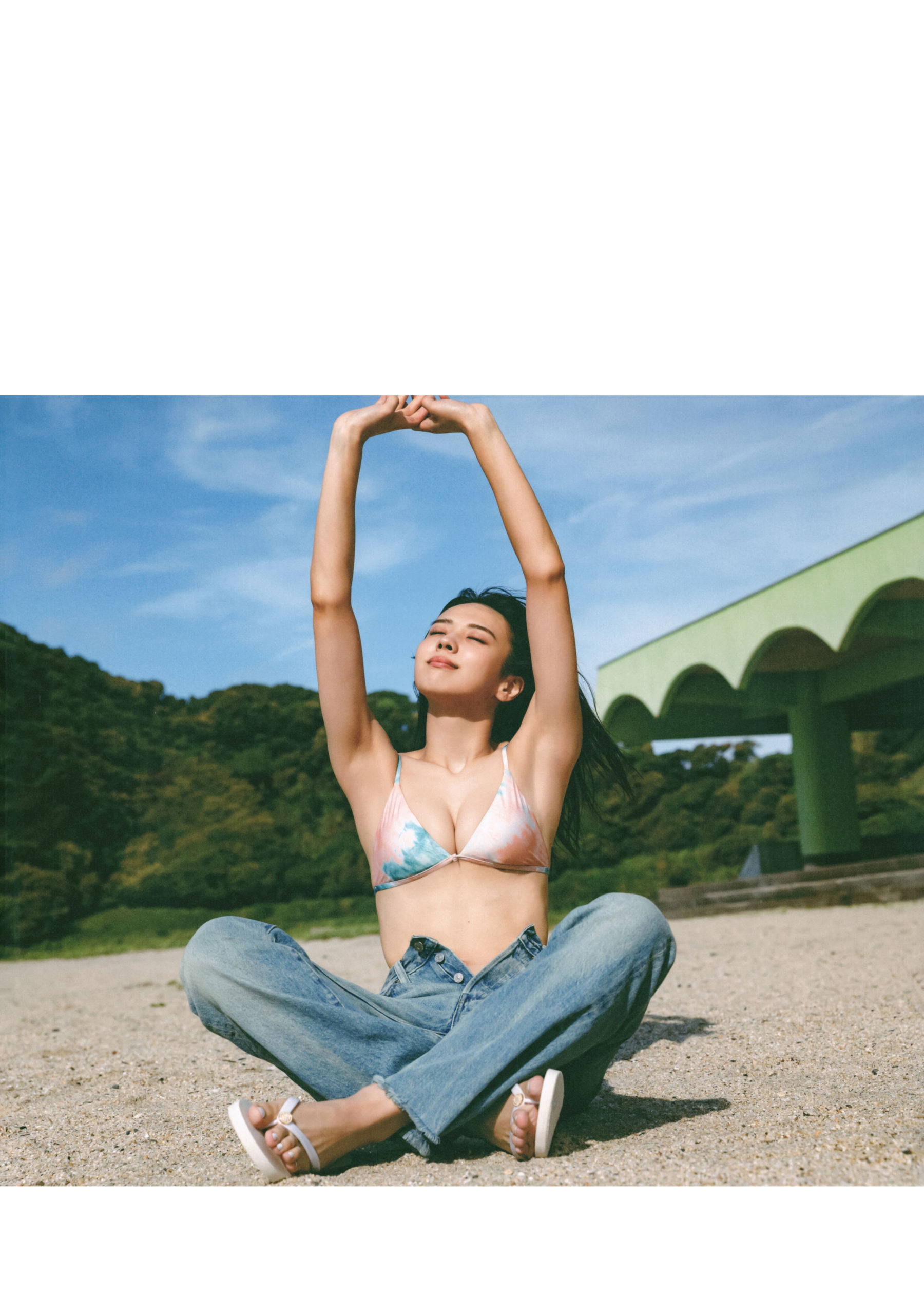 Yui Kobayashi 小林由依 - Unexpectedness 意外性