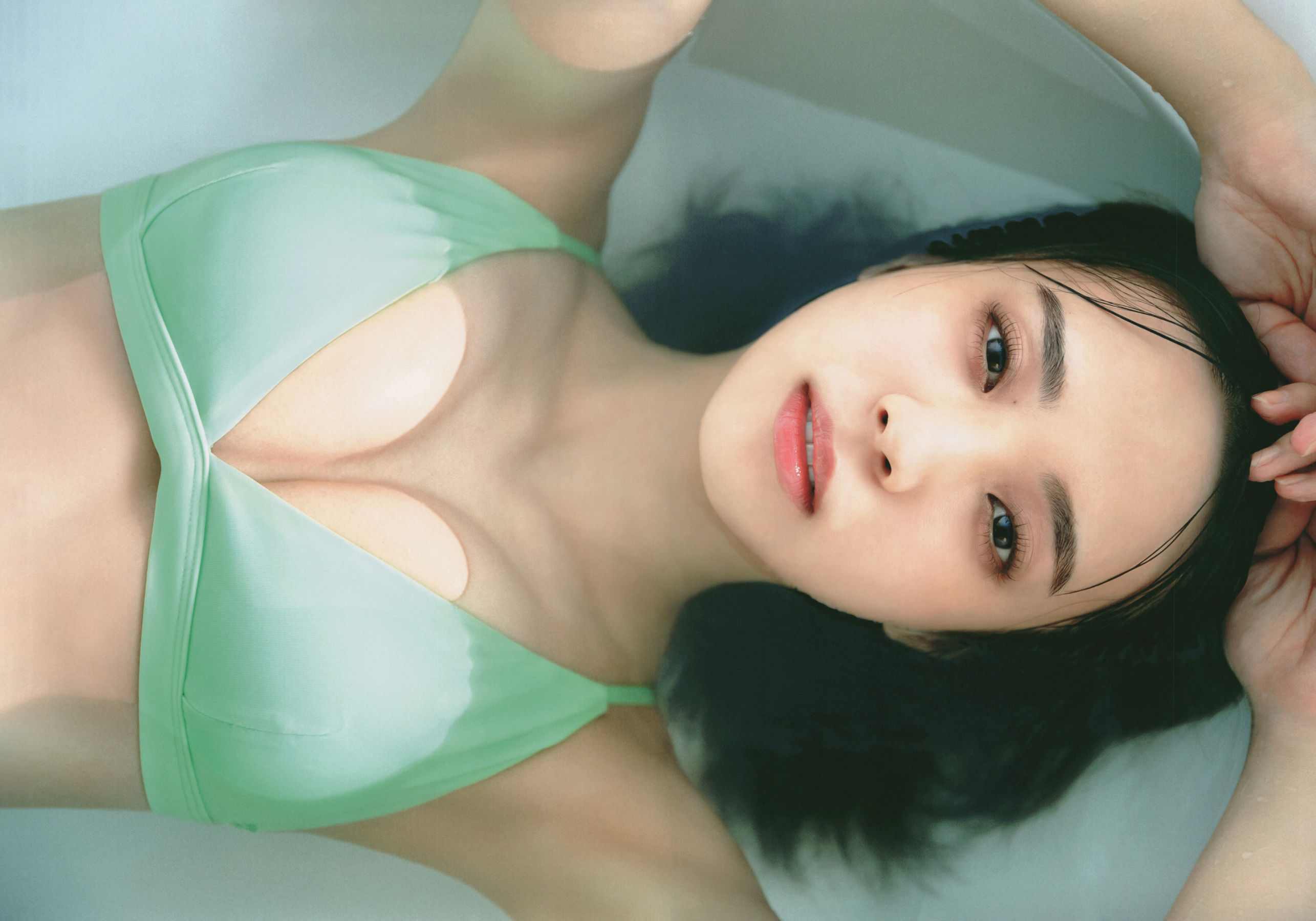 Yui Kobayashi 小林由依 - Unexpectedness 意外性