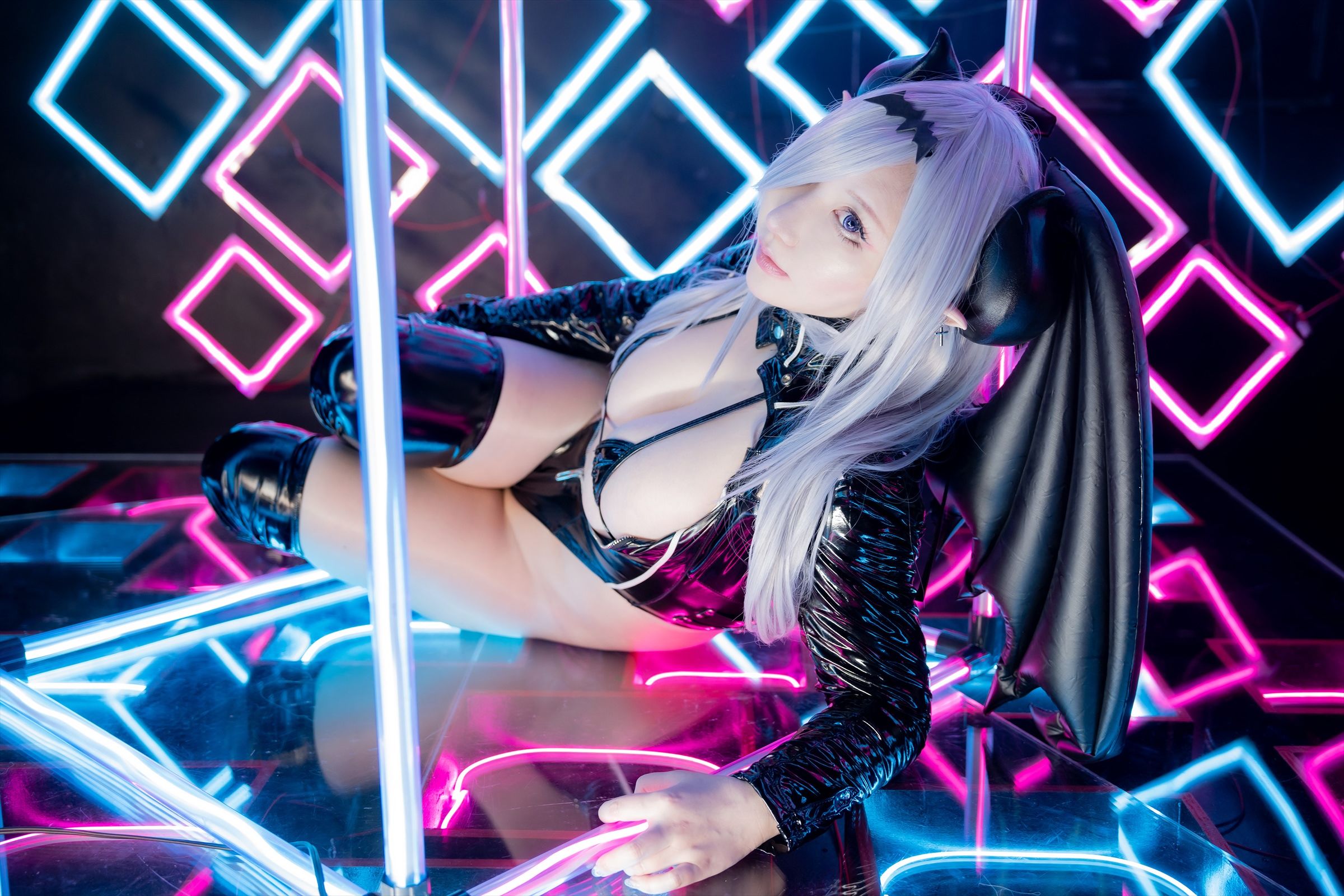 [Cosplay] [Shooting Star\'s (SAKU サク)] - SEE THROUGH BUNNY SUCCUBUS - 2