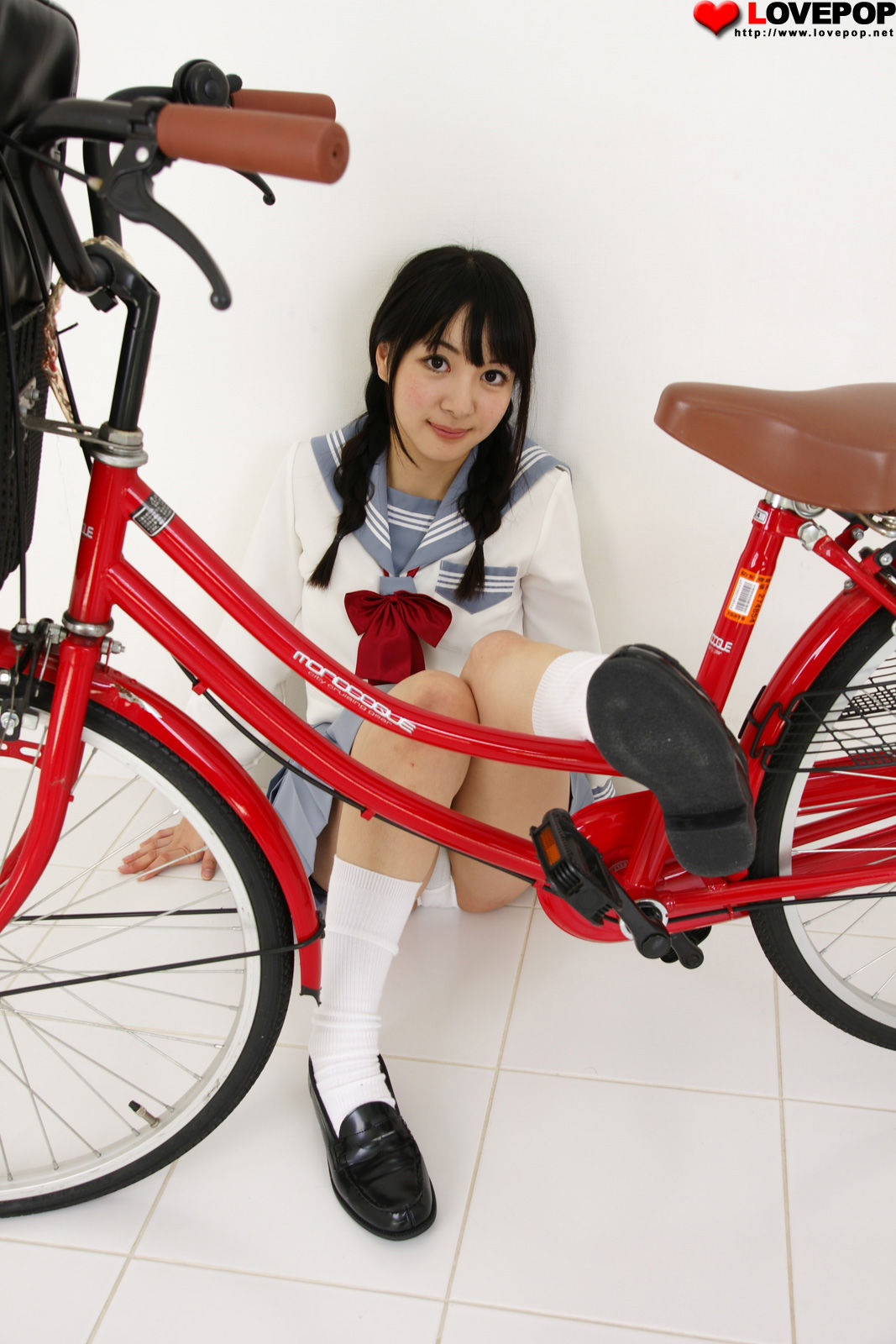 [LOVEPOP] Hitomi Fujiwara 藤原ひとみ Photoset 01