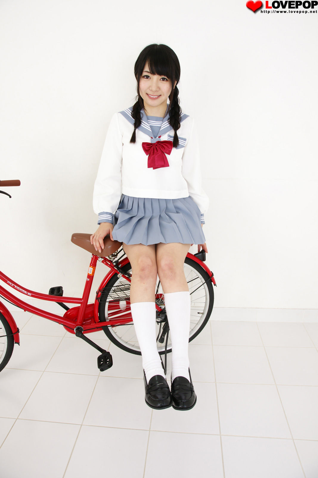 [LOVEPOP] Hitomi Fujiwara 藤原ひとみ Photoset 01