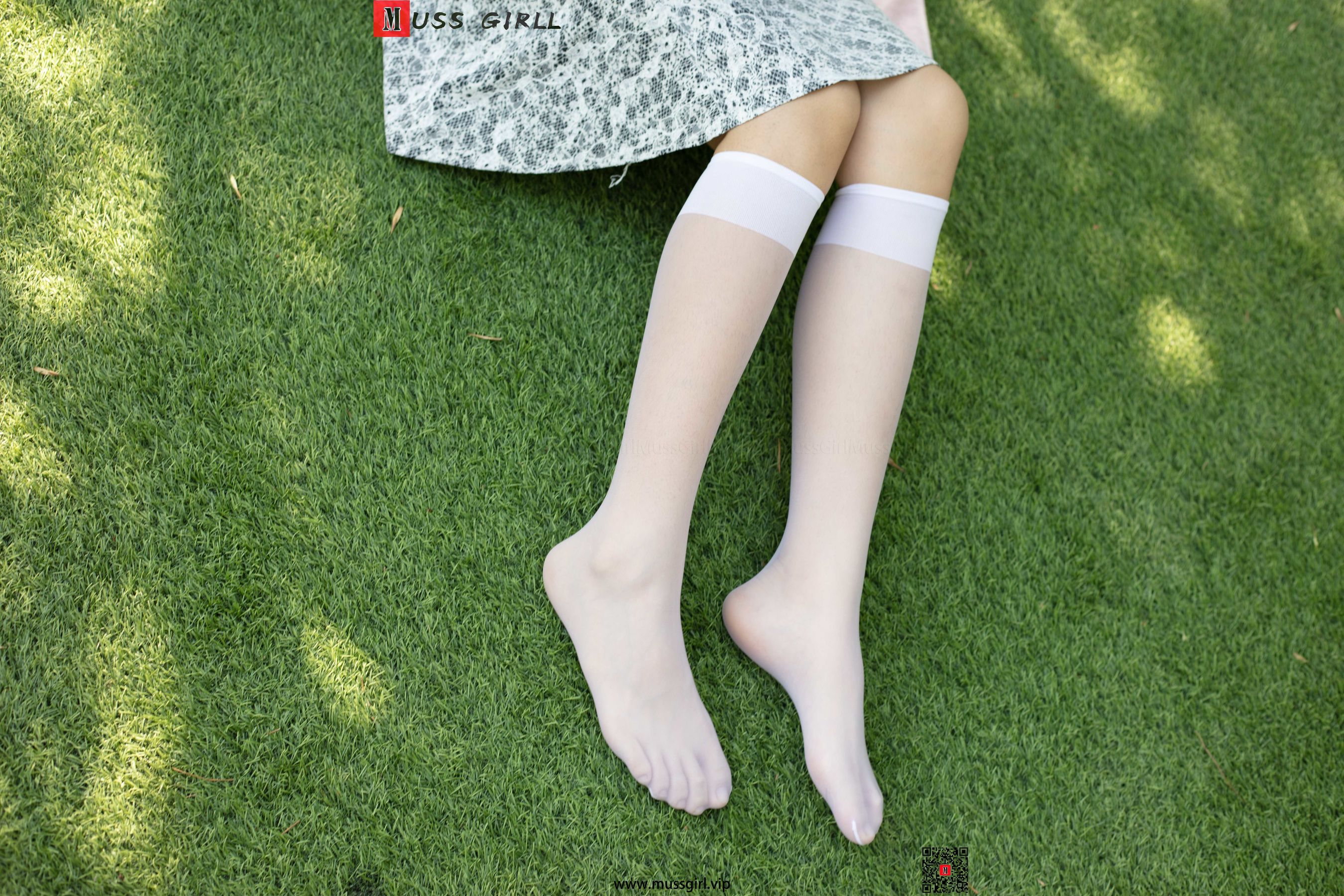 [慕丝女郎MussGirl] No.134 公园碎花裙过膝白丝