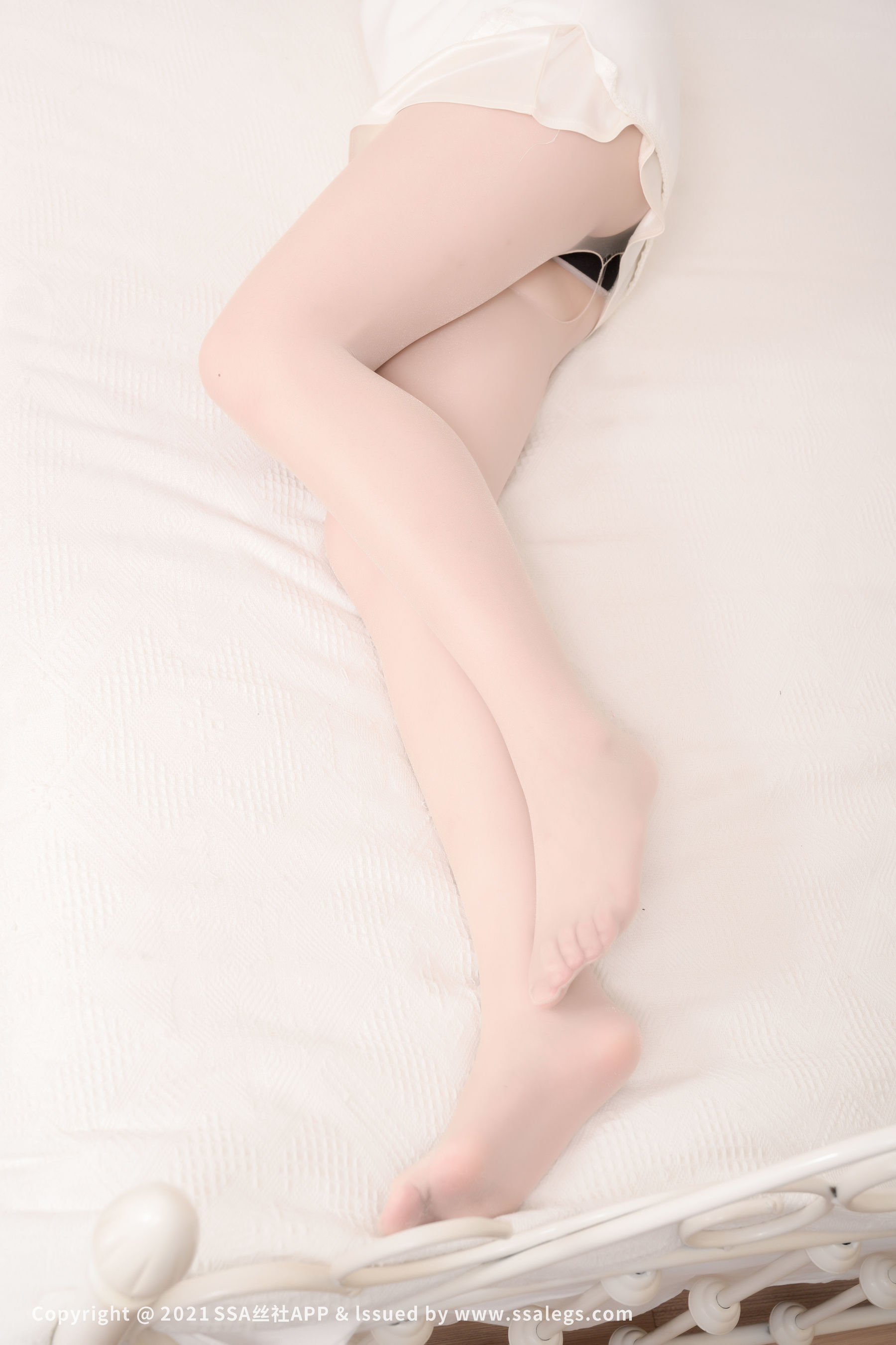 [SSA丝社]超清写真 No.771 模特 琦琦 的肉丝袜玉足（下）