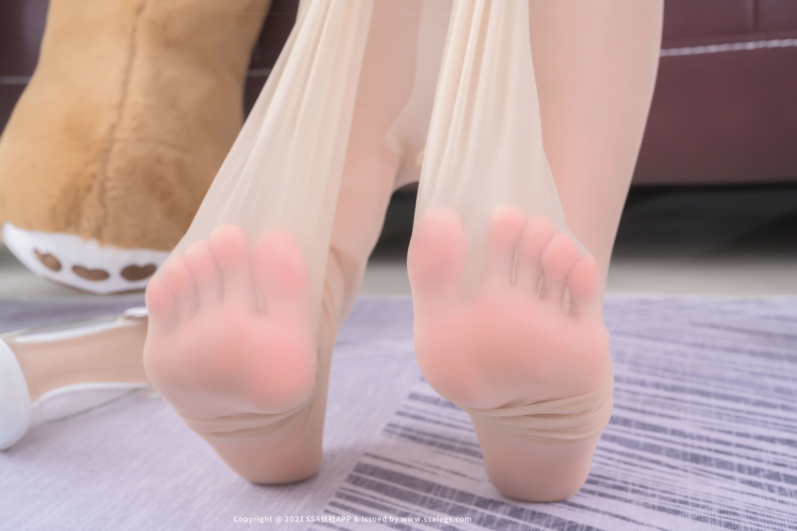 [SSA丝社]超清写真 No.789 模特 思甜 的宝娜斯肉丝袜美足（下）