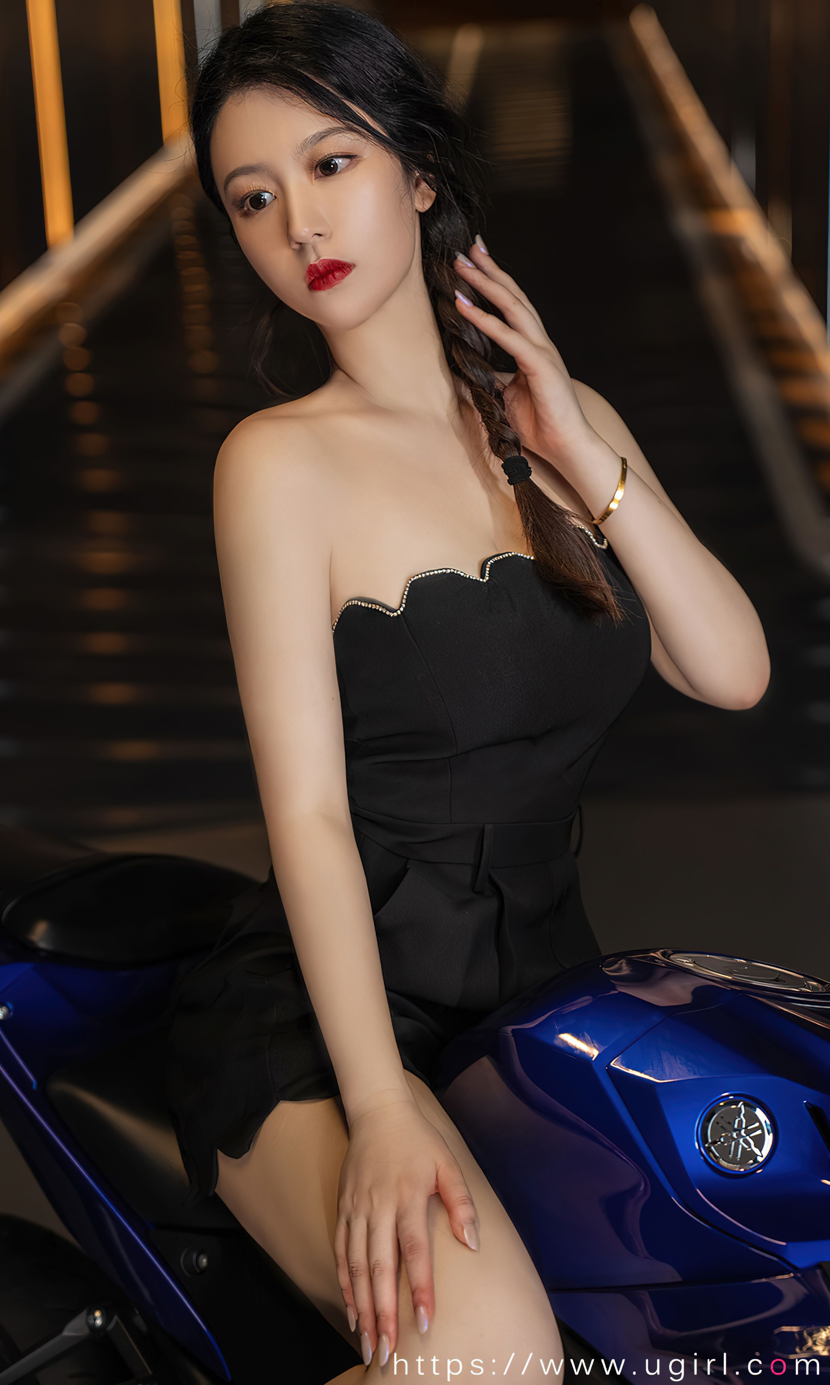 [Ugirls]爱尤物 No.2661 想牵你的手 钟晴