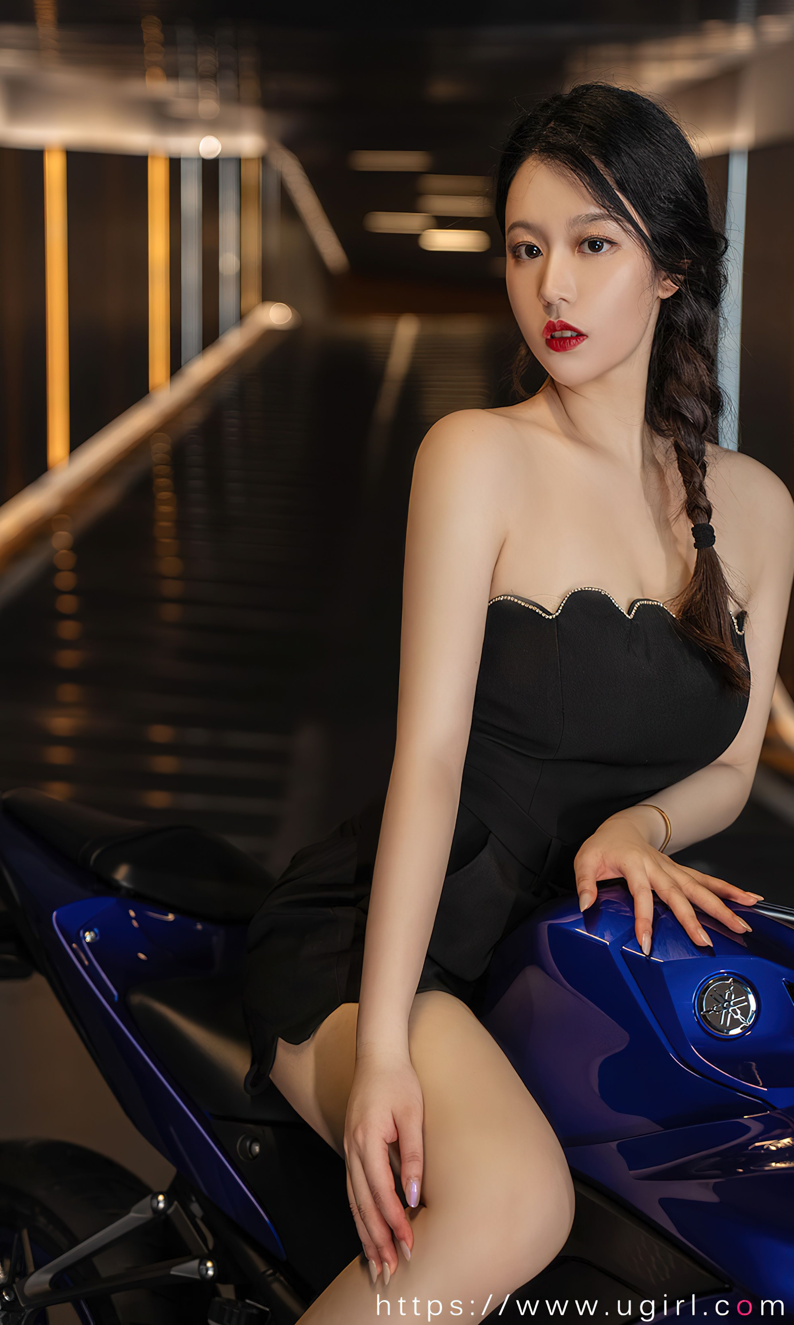 [Ugirls]爱尤物 No.2661 想牵你的手 钟晴