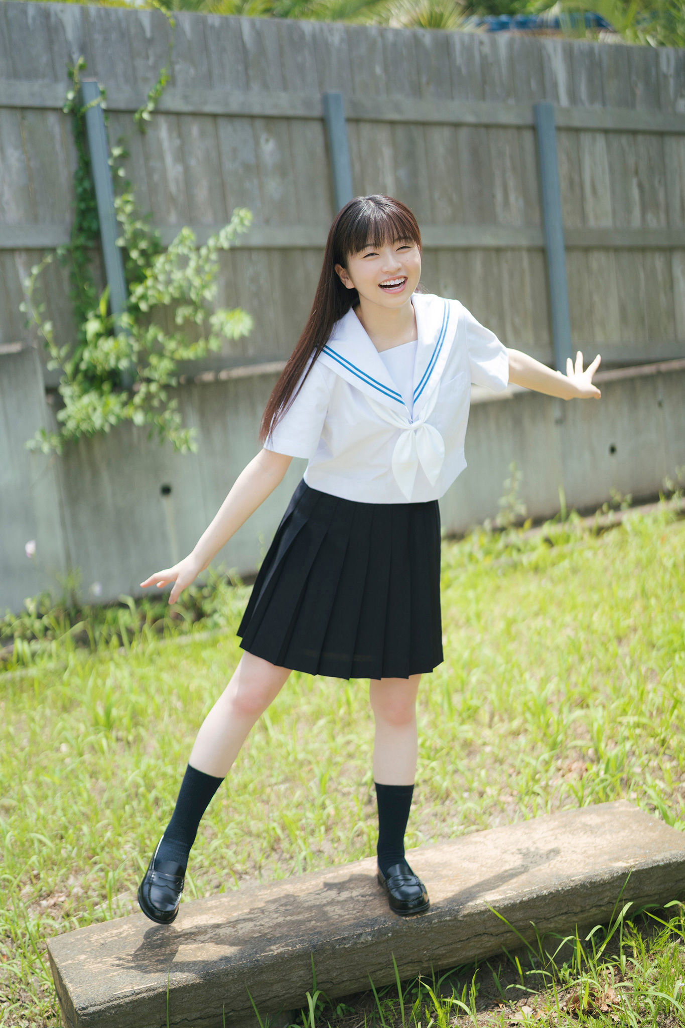 [Yanmaga Web] Sasaki Honoka (Up Up Girls (2)) - NEXT Oshi Girl! 01 Free